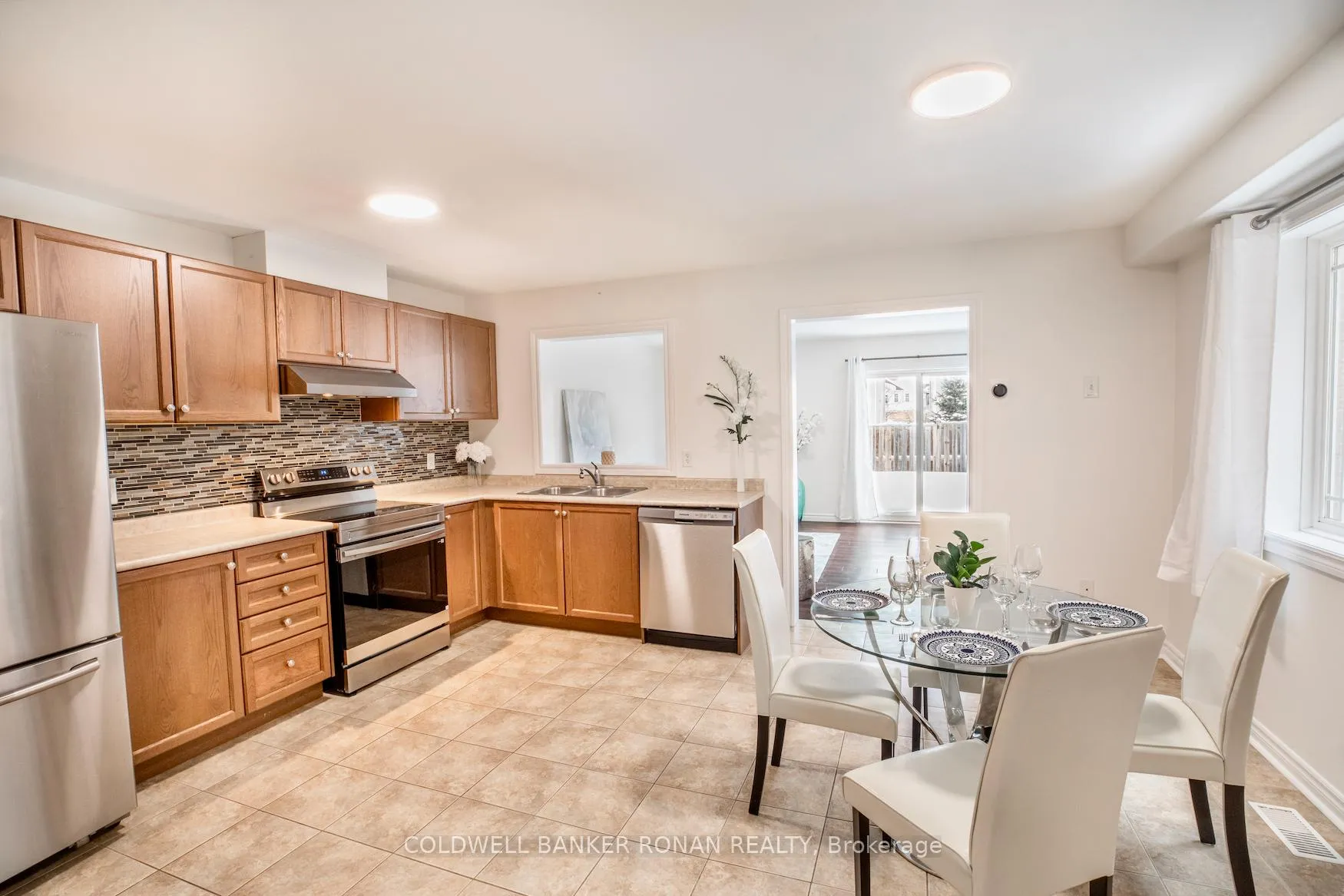Photo 8 of 115 Banting Crescent, Essa, Angus — HOMEH
