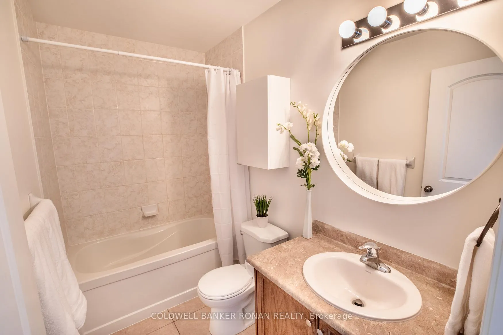 Photo 23 of 115 Banting Crescent, Essa, Angus — HOMEH