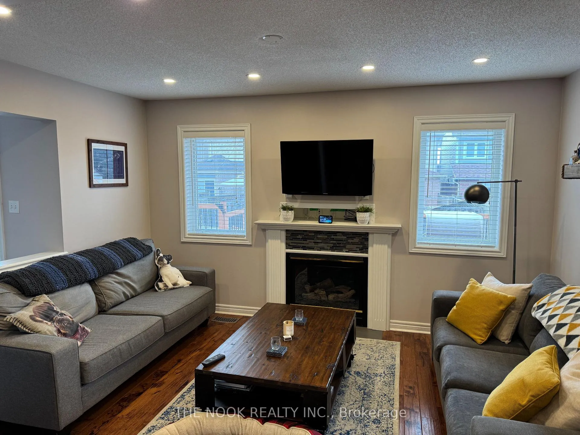 Photo 5 of 171 Willowbrook Drive, Whitby, Pringle Creek — HOMEH