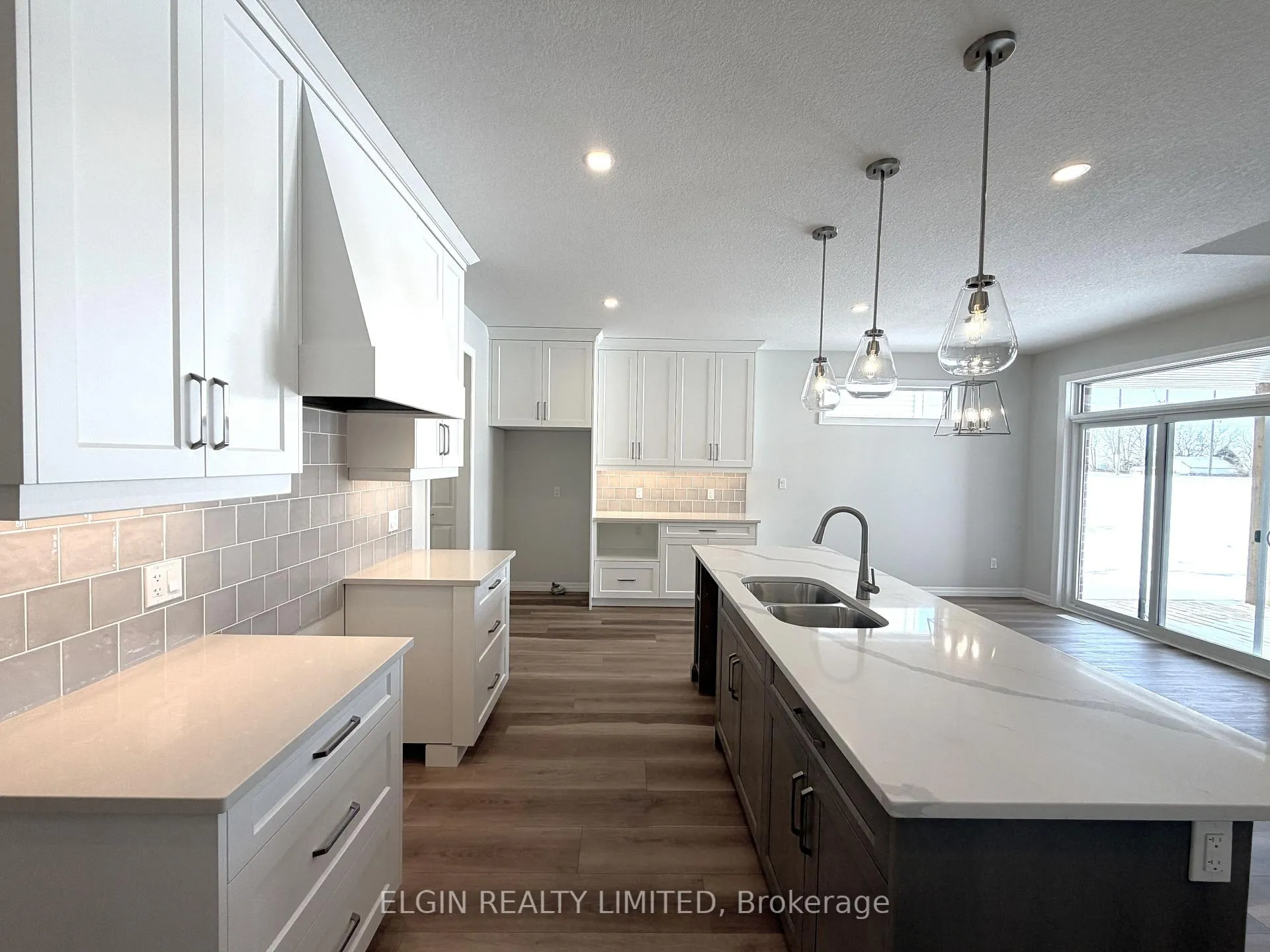 Photo 9 of 256 Renaissance Drive, St. Thomas — HOMEH