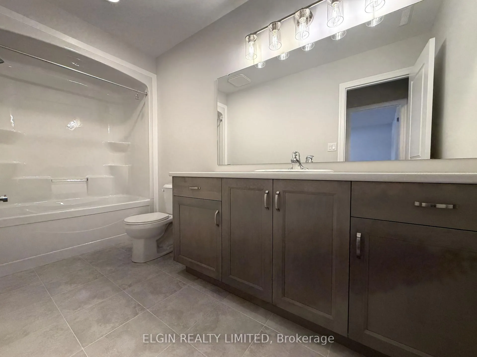 Photo 25 of 256 Renaissance Drive, St. Thomas — HOMEH