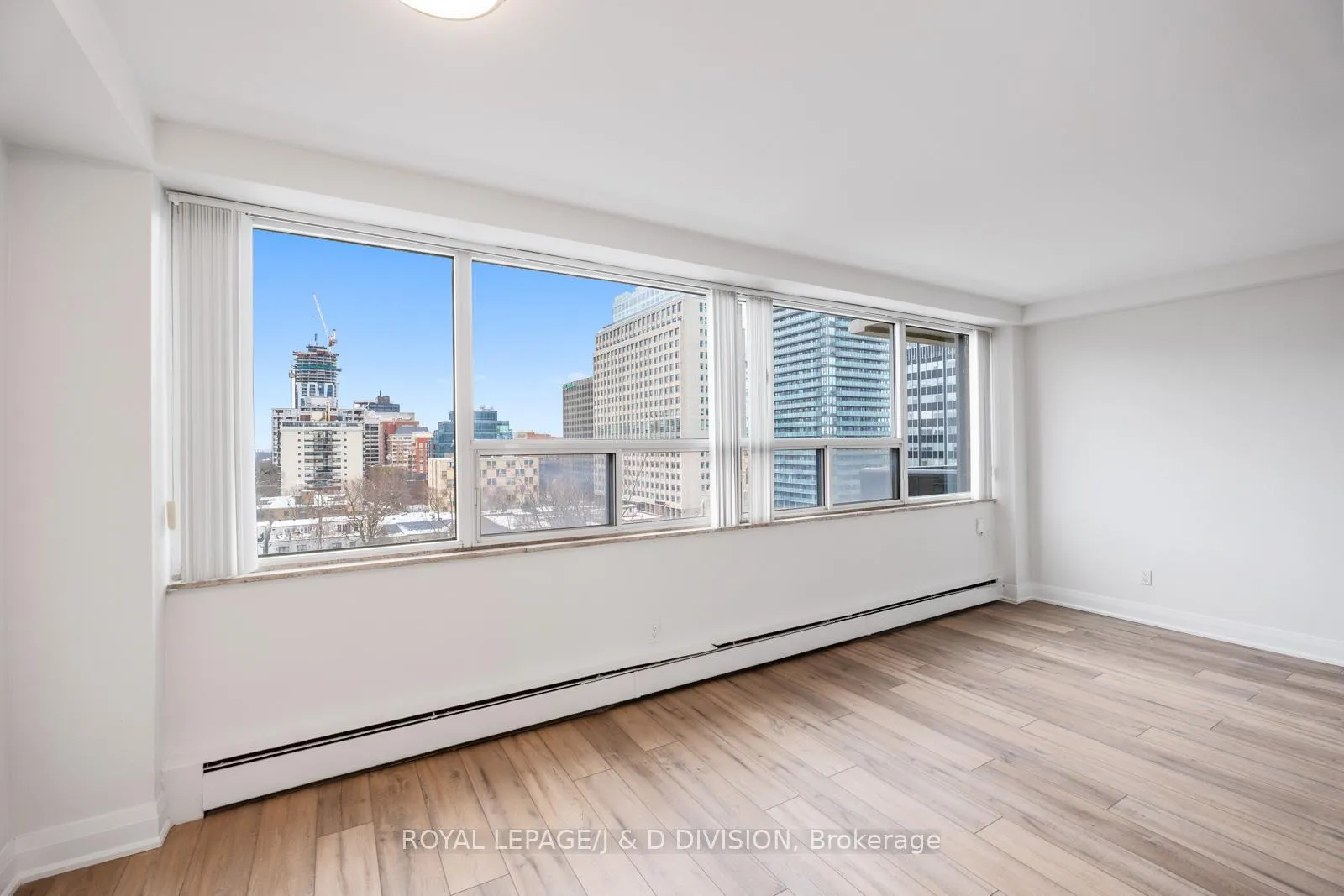Photo 2 of Unit 1002, 484 Avenue Road, Toronto, Forest Hill South — HOMEH
