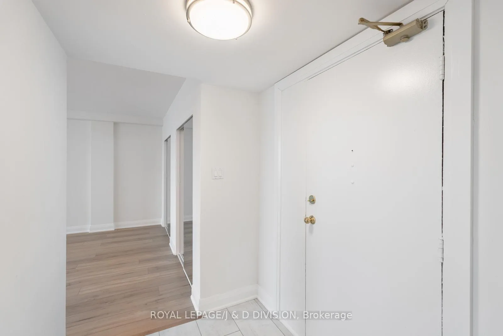 Photo 8 of Unit 1002, 484 Avenue Road, Toronto, Forest Hill South — HOMEH