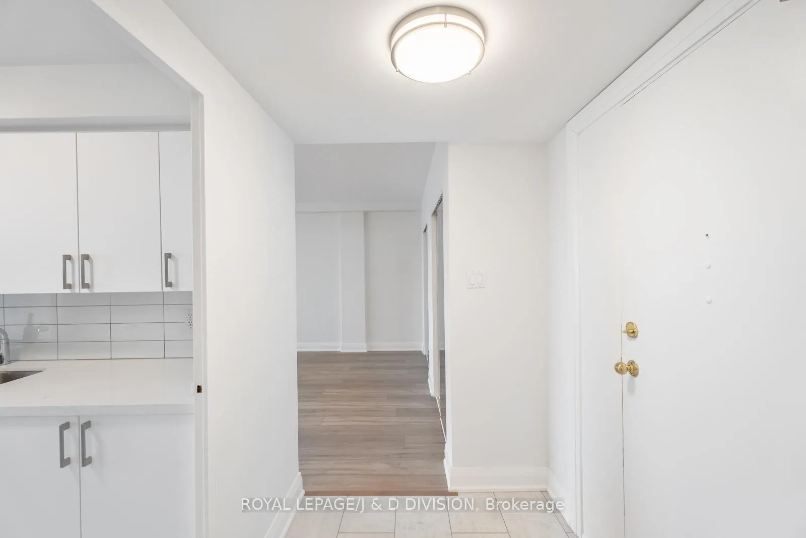 Photo 9 of Unit 1002, 484 Avenue Road, Toronto, Forest Hill South — HOMEH