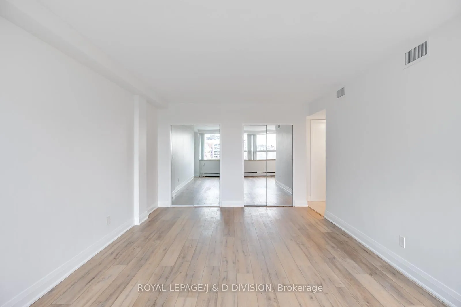 Photo 11 of Unit 1002, 484 Avenue Road, Toronto, Forest Hill South — HOMEH