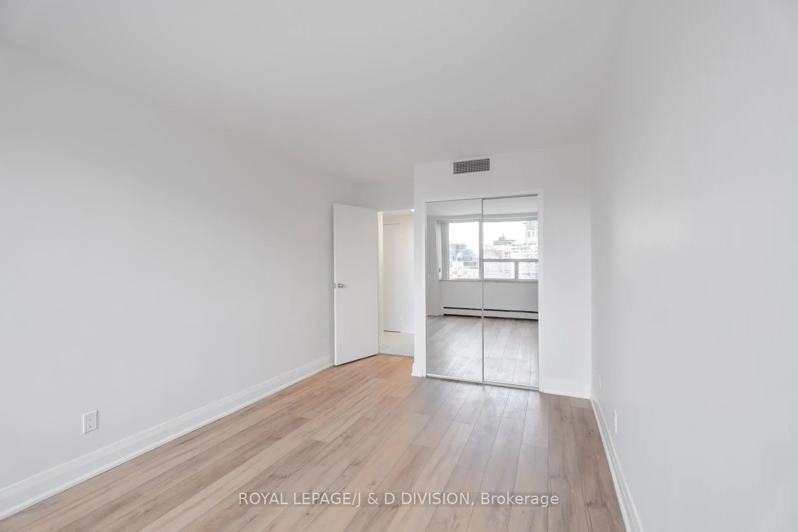 Photo 18 of Unit 1002, 484 Avenue Road, Toronto, Forest Hill South — HOMEH