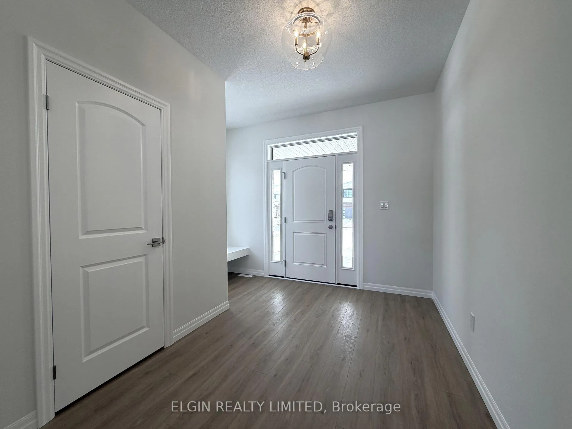 Photo 4 of 258 Renaissance Drive, St. Thomas — HOMEH