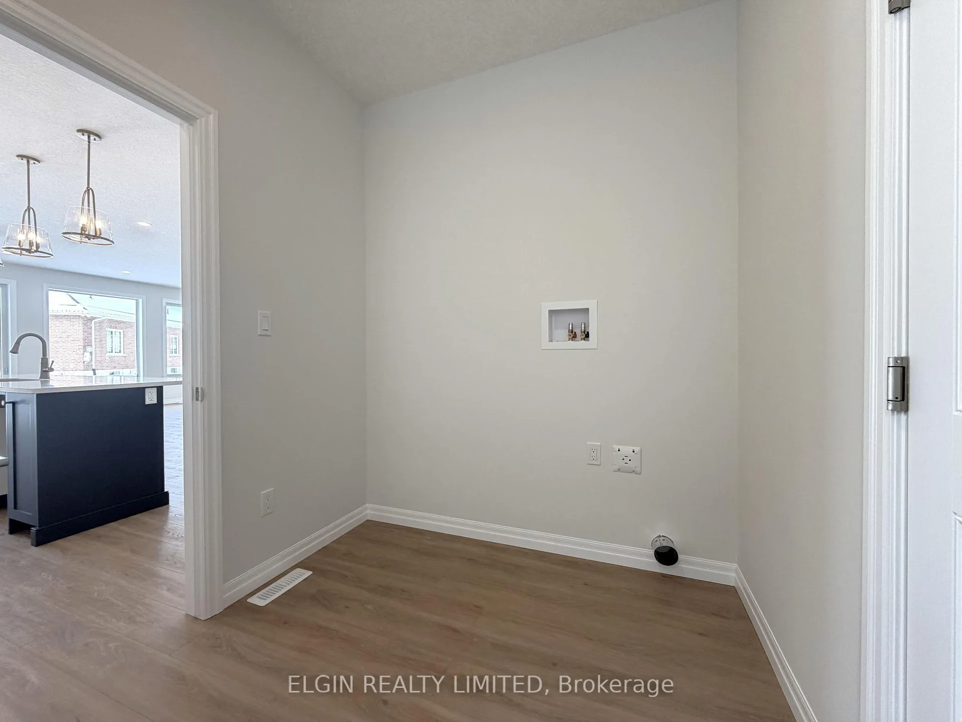 Photo 7 of 258 Renaissance Drive, St. Thomas — HOMEH