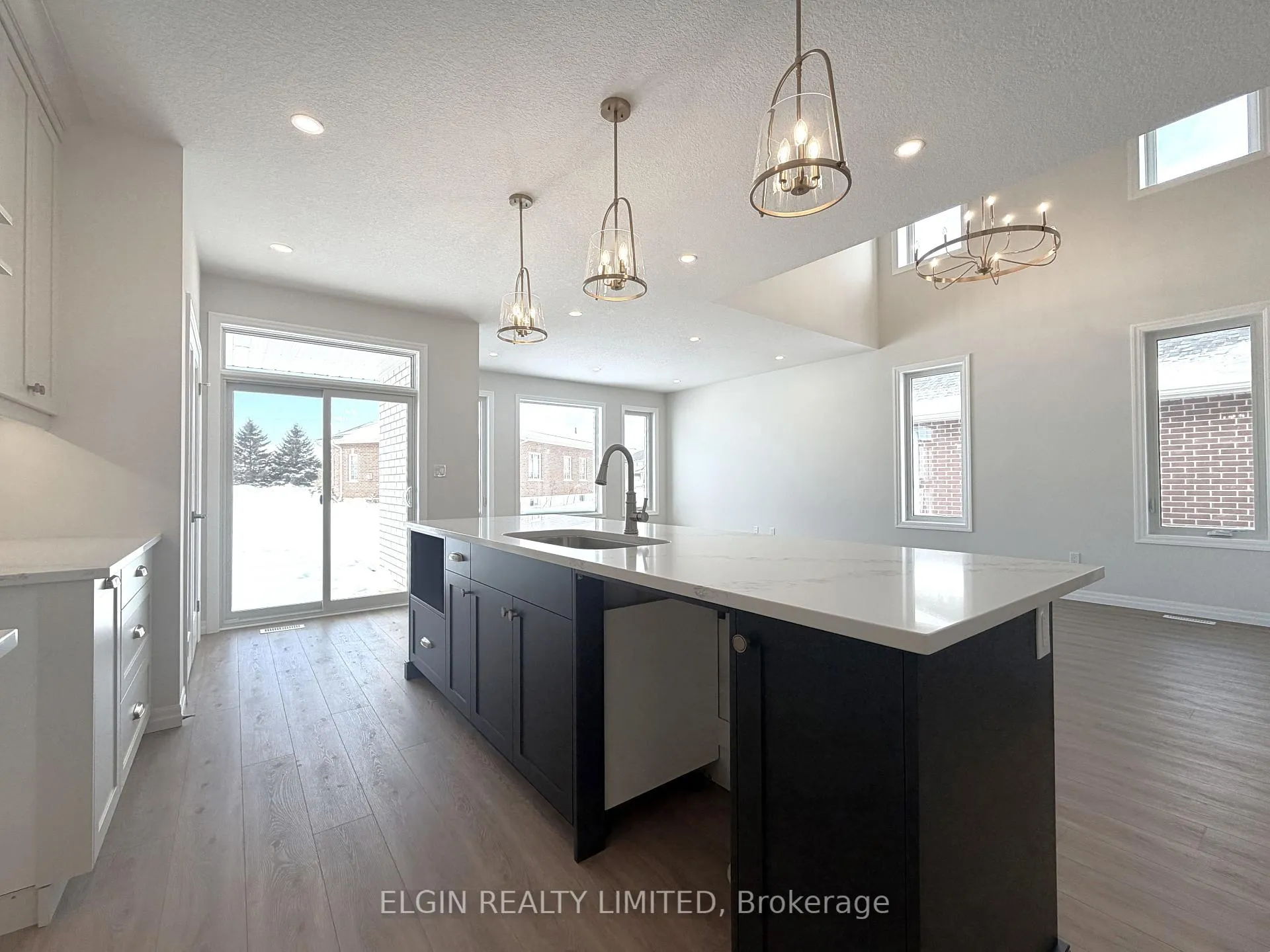 Photo 10 of 258 Renaissance Drive, St. Thomas — HOMEH