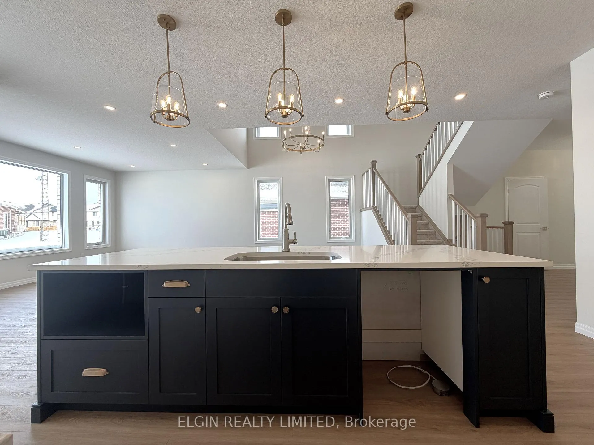 Photo 11 of 258 Renaissance Drive, St. Thomas — HOMEH