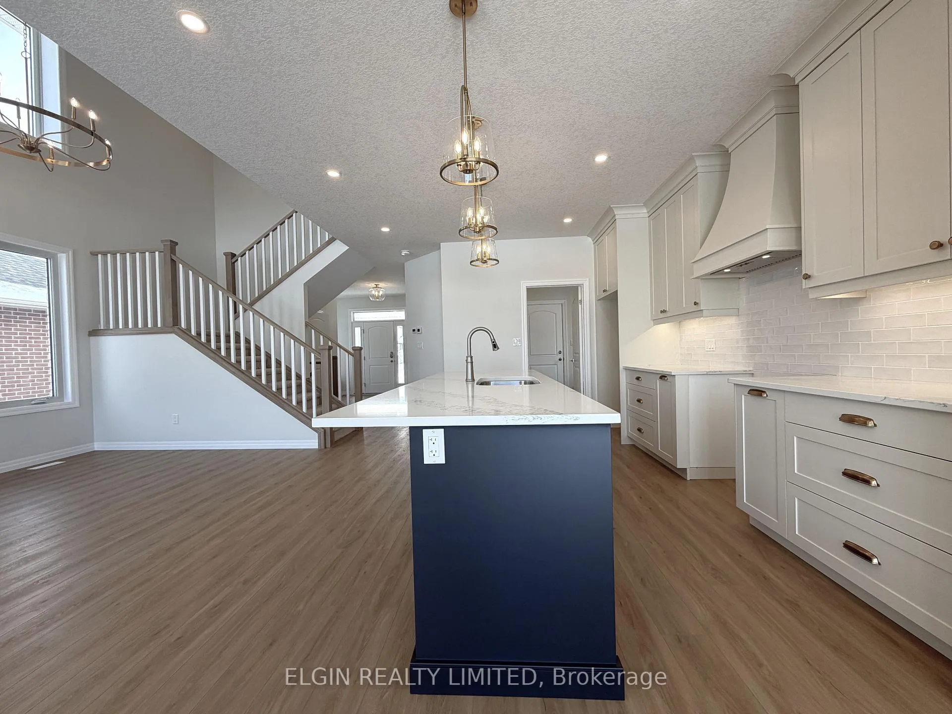 Photo 14 of 258 Renaissance Drive, St. Thomas — HOMEH