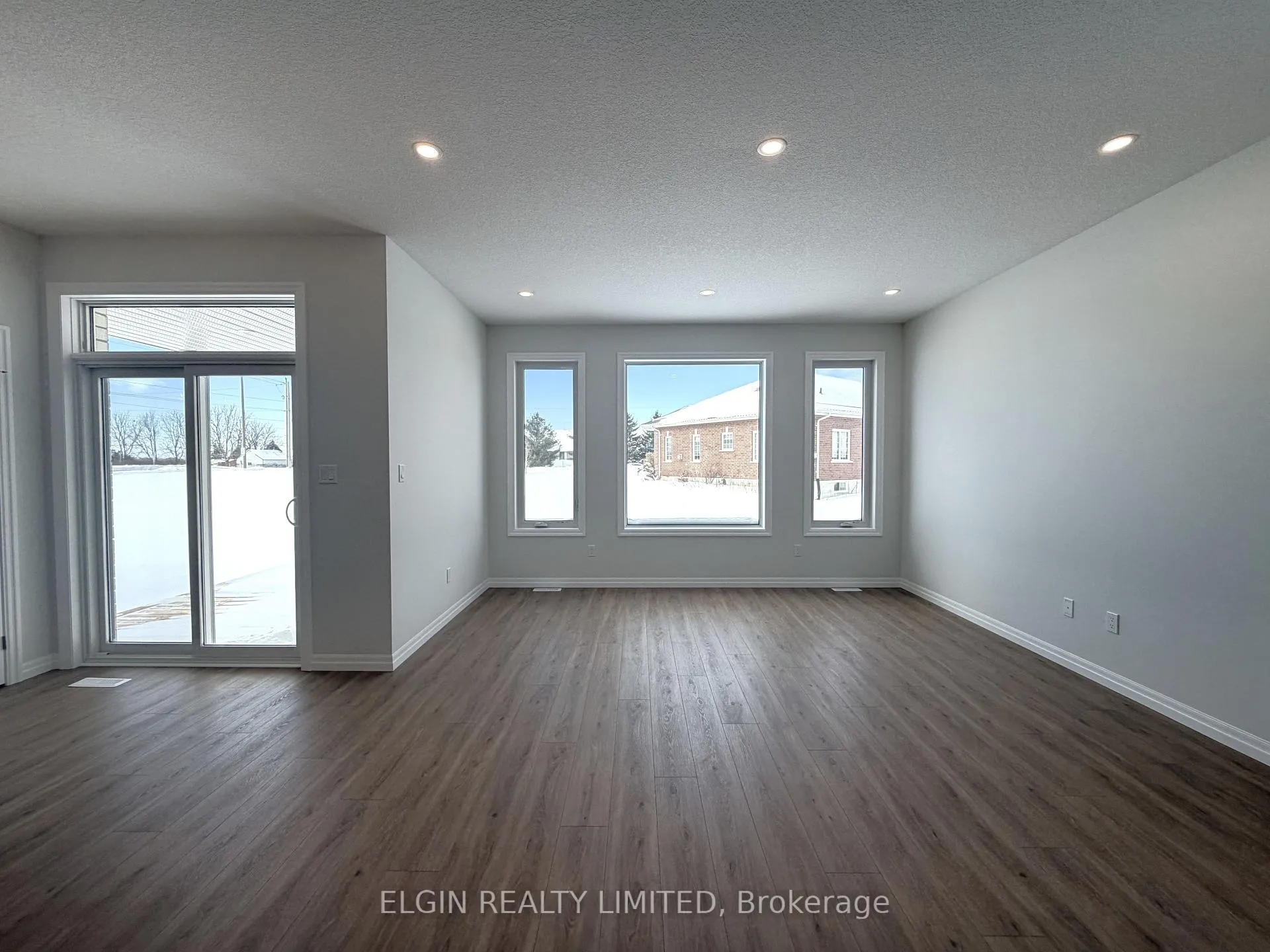 Photo 15 of 258 Renaissance Drive, St. Thomas — HOMEH