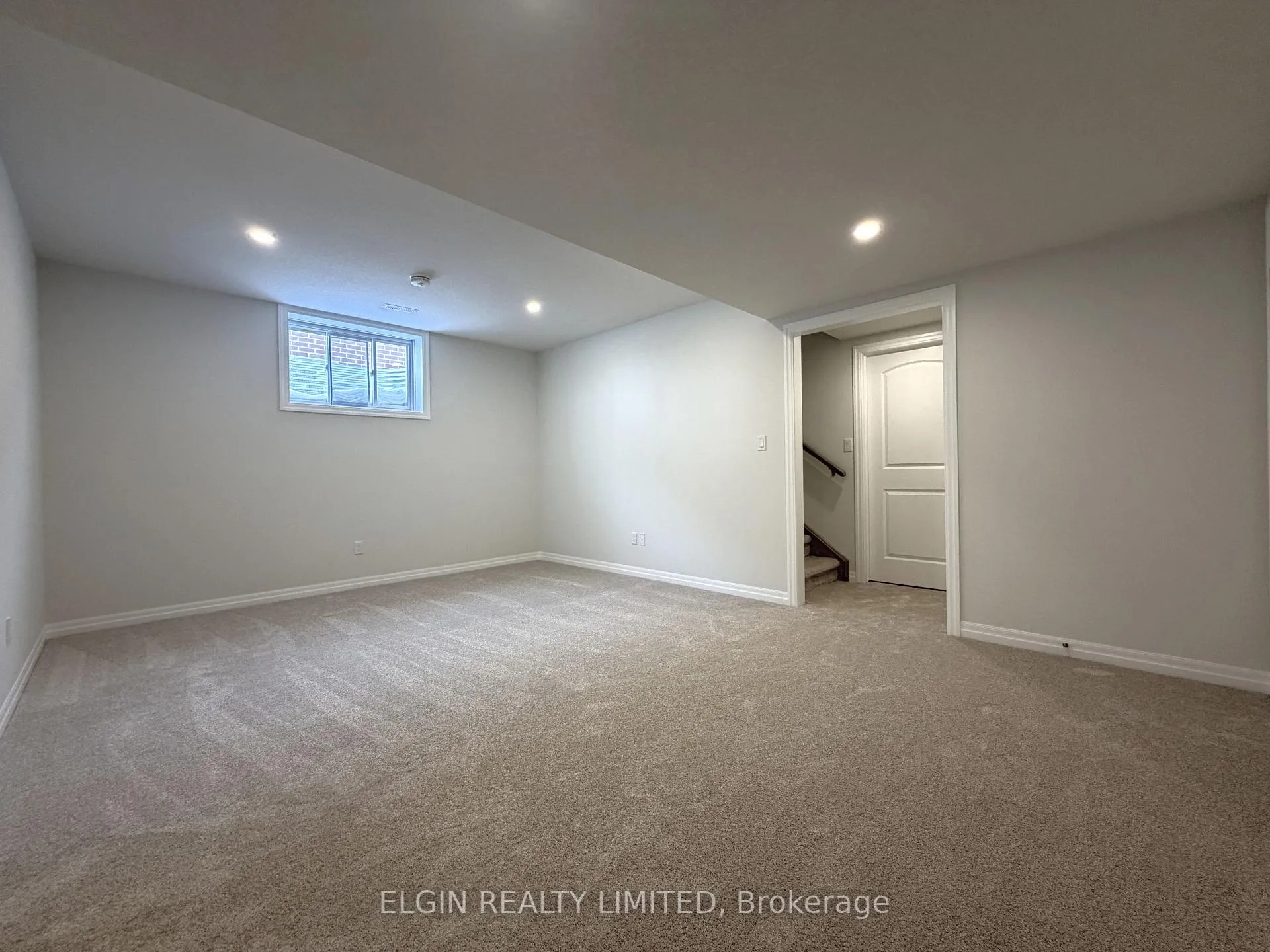 Photo 33 of 258 Renaissance Drive, St. Thomas — HOMEH