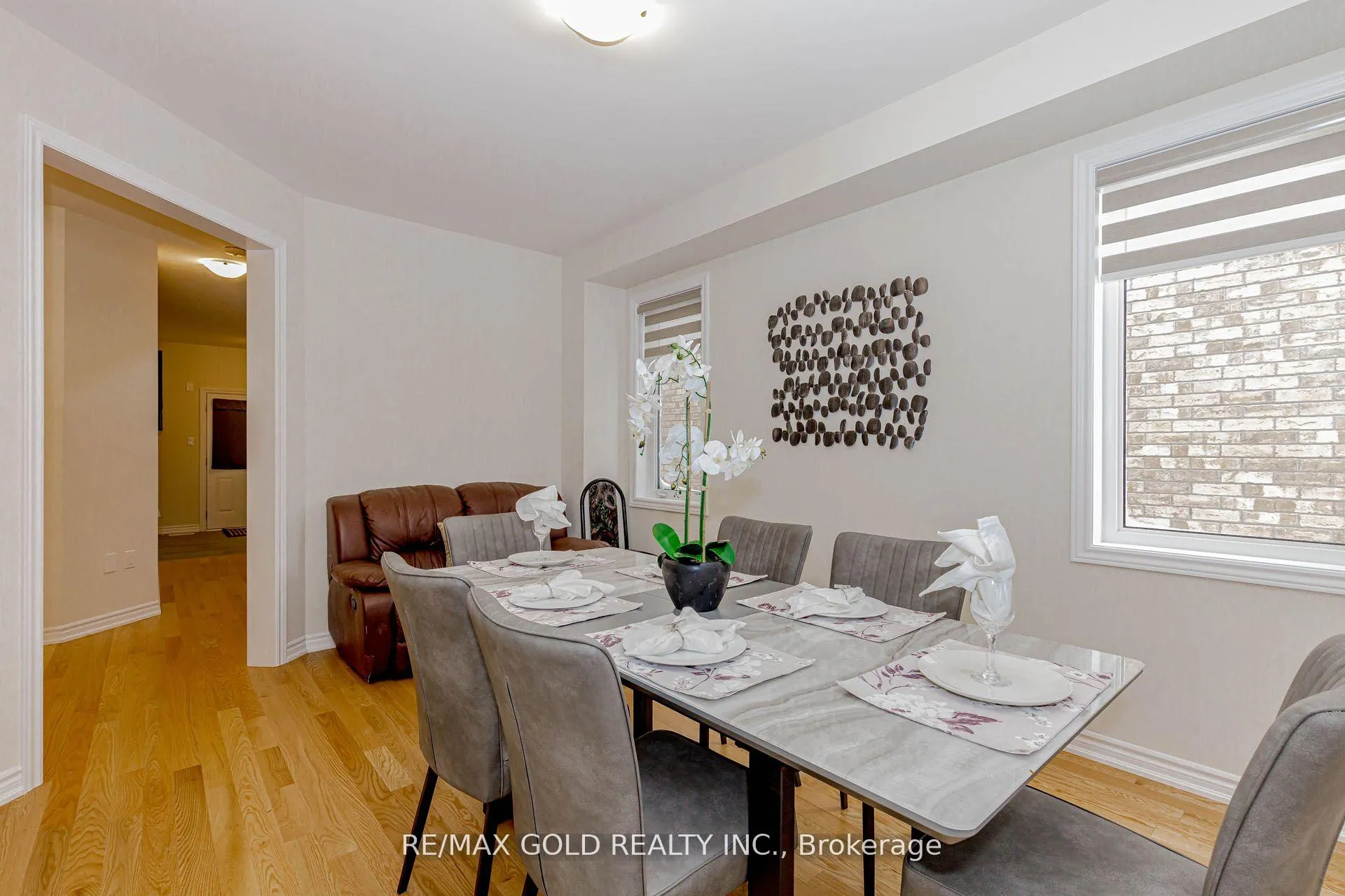 Photo 9 of 4 Heming Street, Brant, Paris — HOMEH
