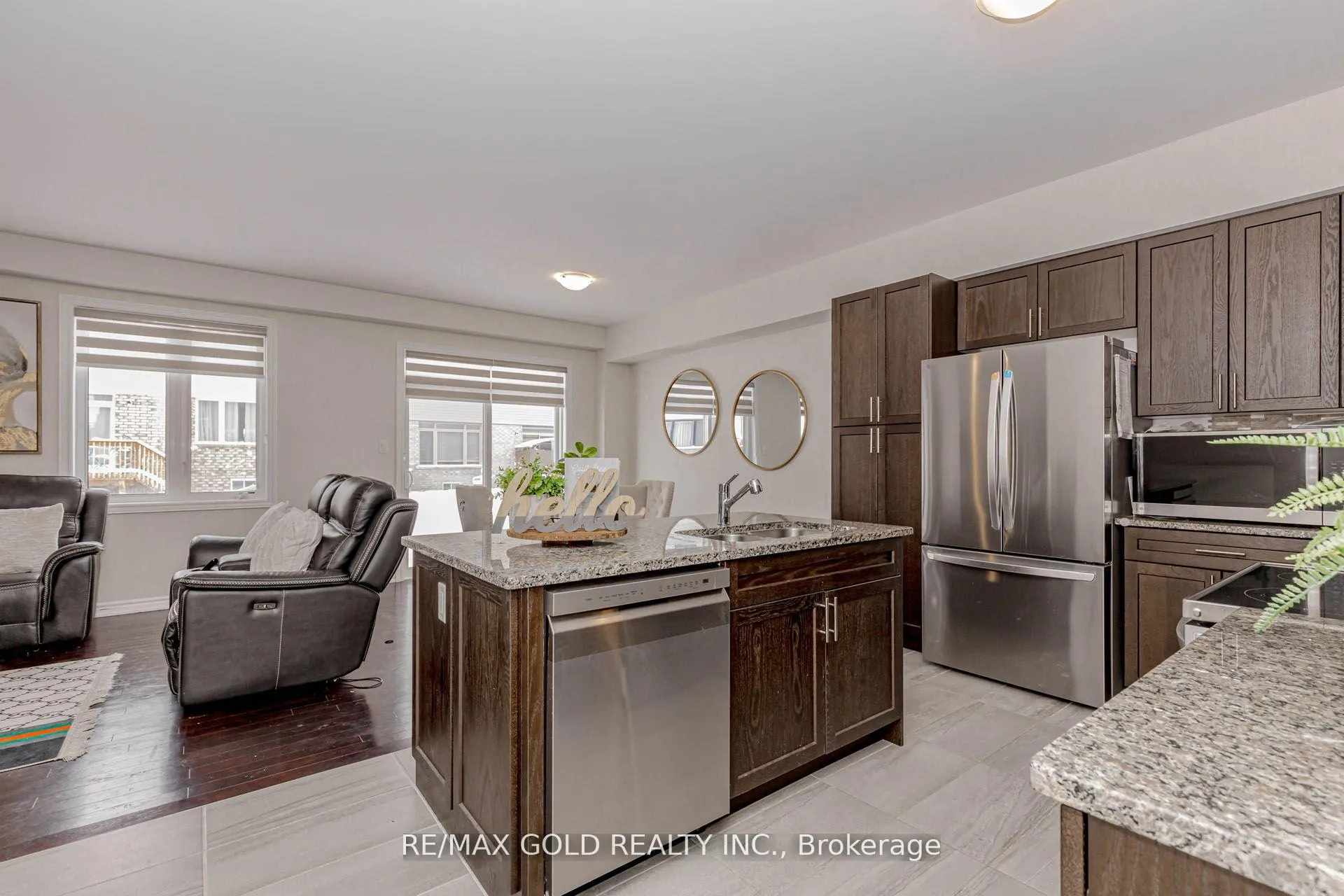 Photo 10 of 4 Heming Street, Brant, Paris — HOMEH
