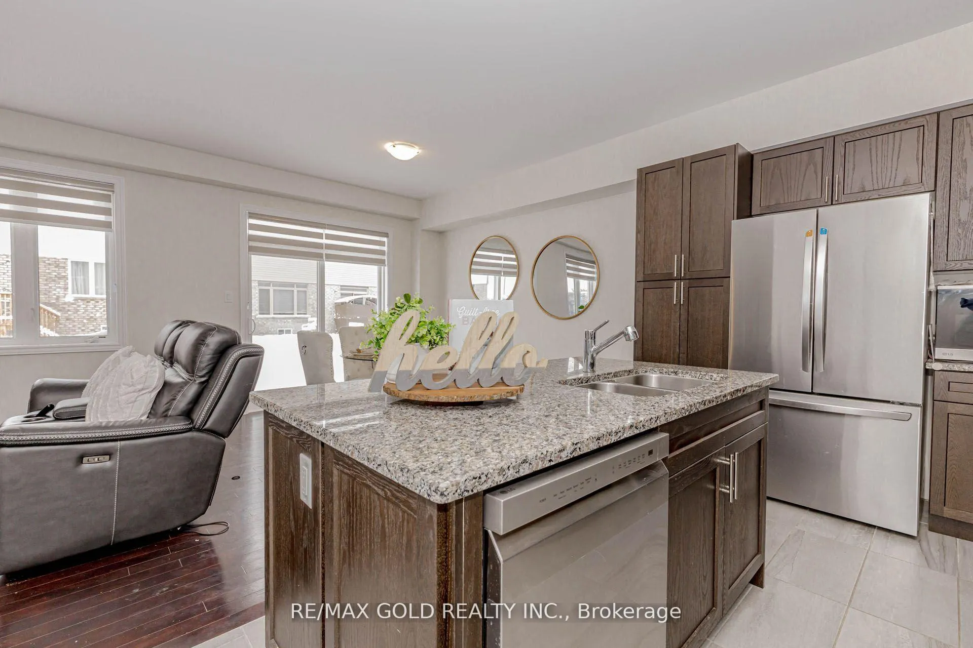 Photo 12 of 4 Heming Street, Brant, Paris — HOMEH