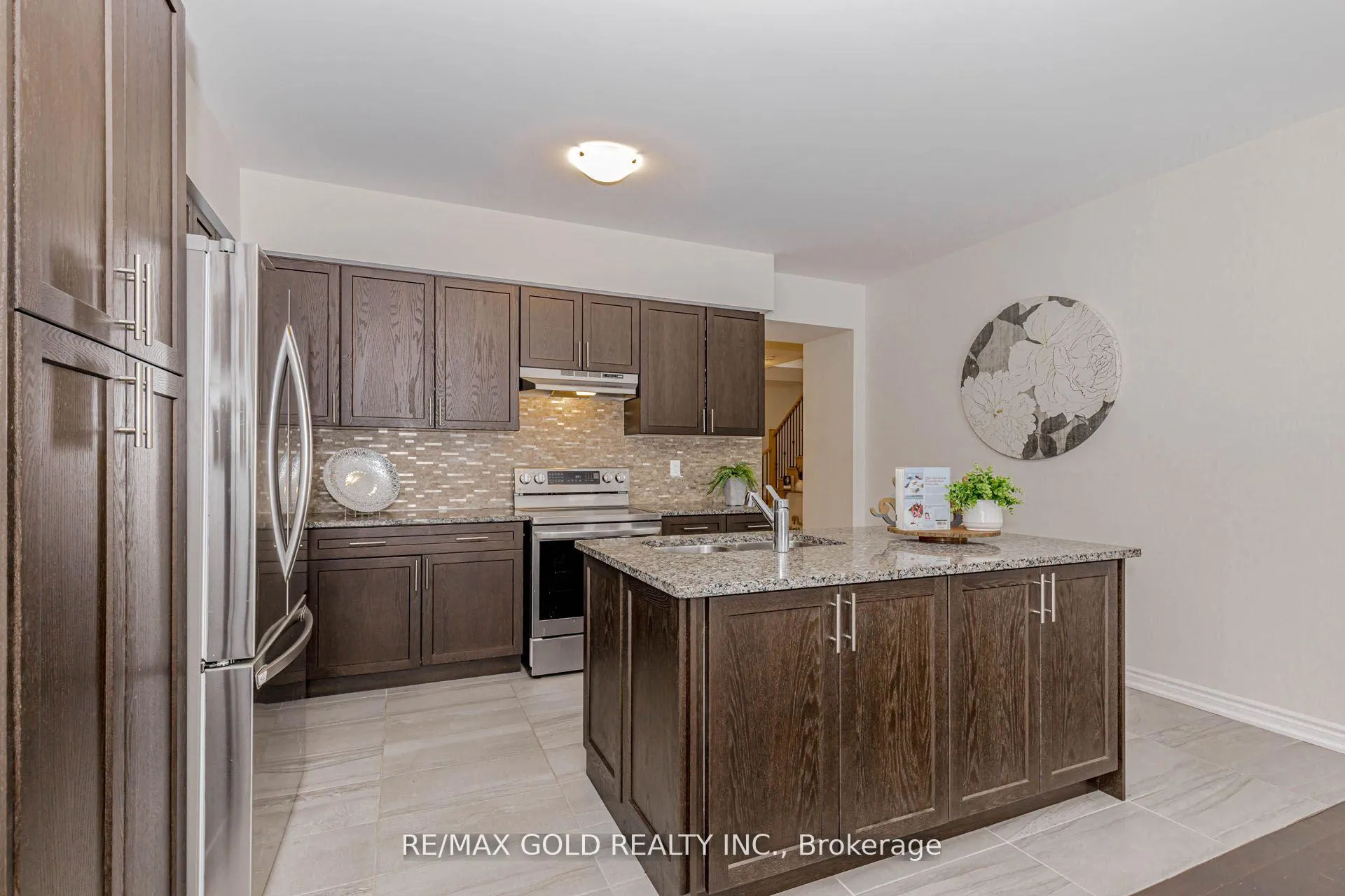 Photo 14 of 4 Heming Street, Brant, Paris — HOMEH