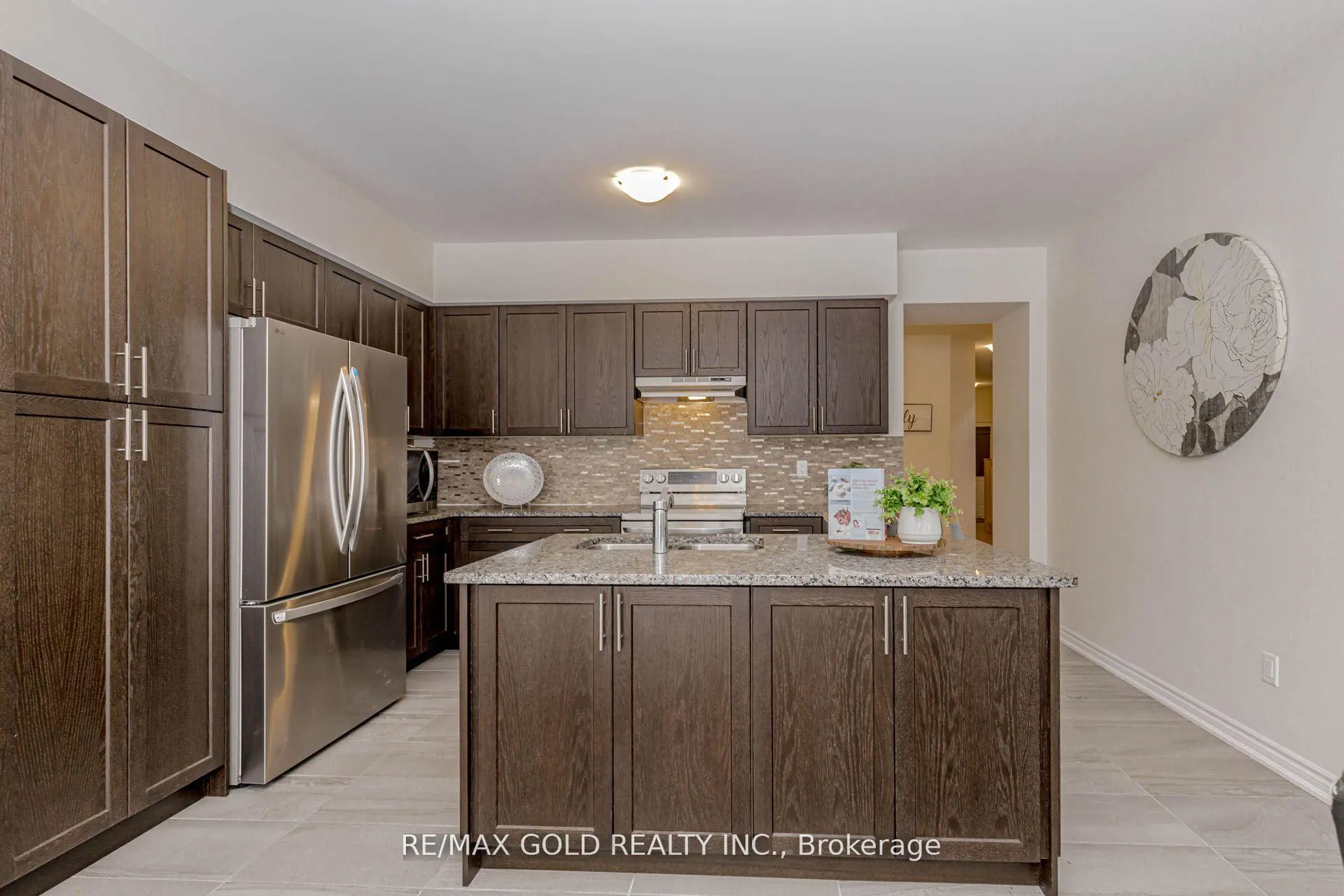 Photo 15 of 4 Heming Street, Brant, Paris — HOMEH