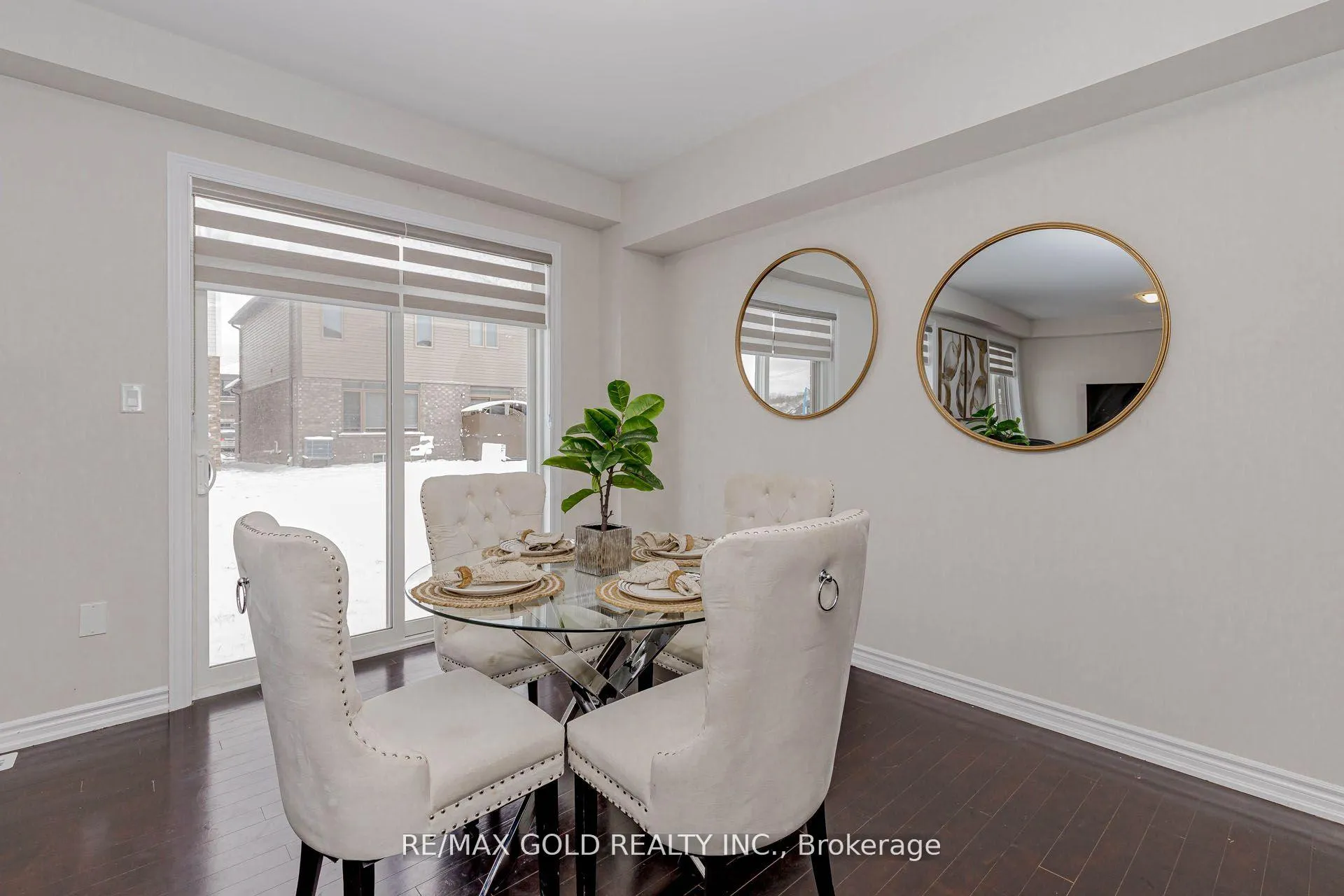 Photo 17 of 4 Heming Street, Brant, Paris — HOMEH