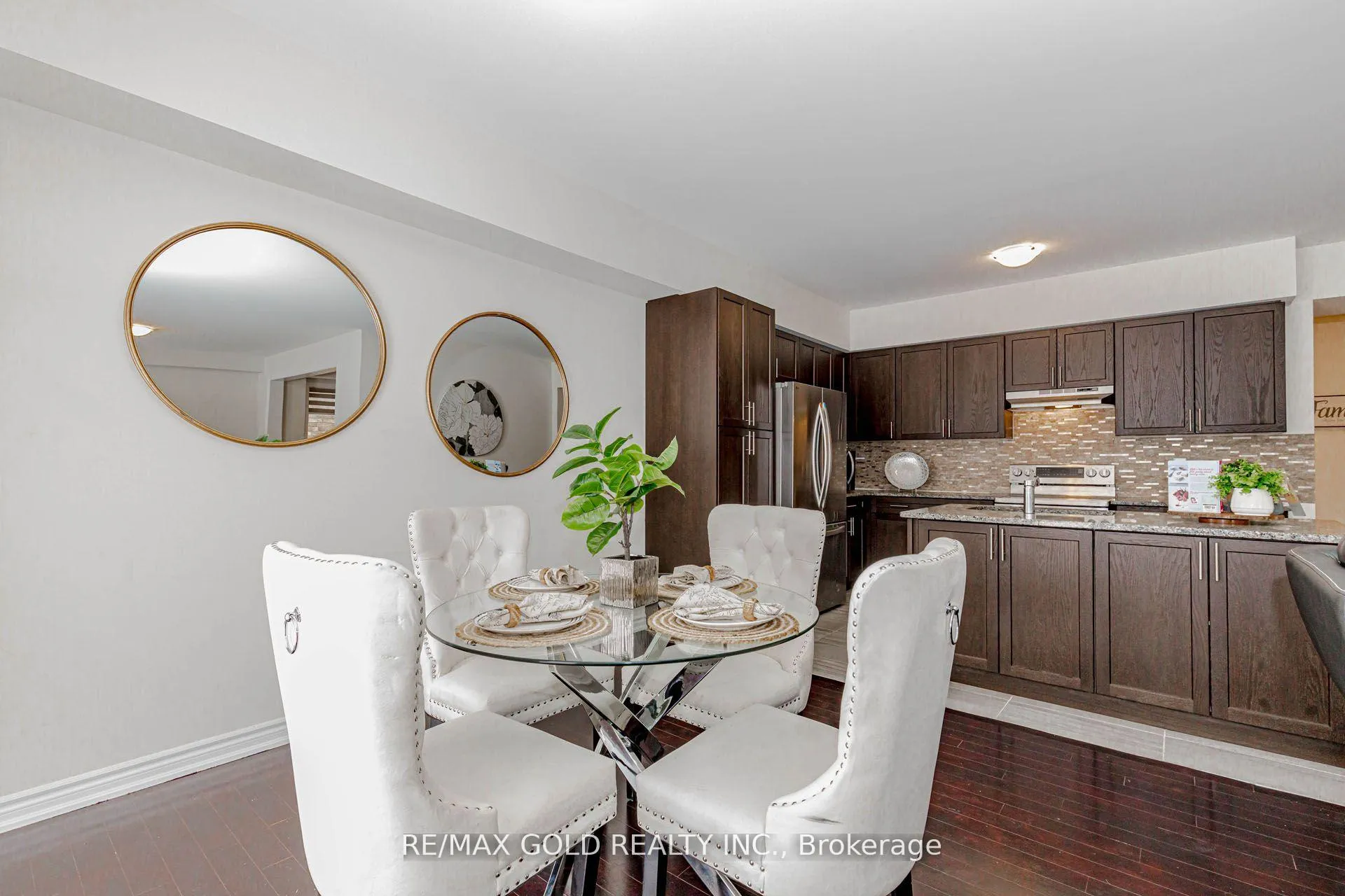 Photo 19 of 4 Heming Street, Brant, Paris — HOMEH