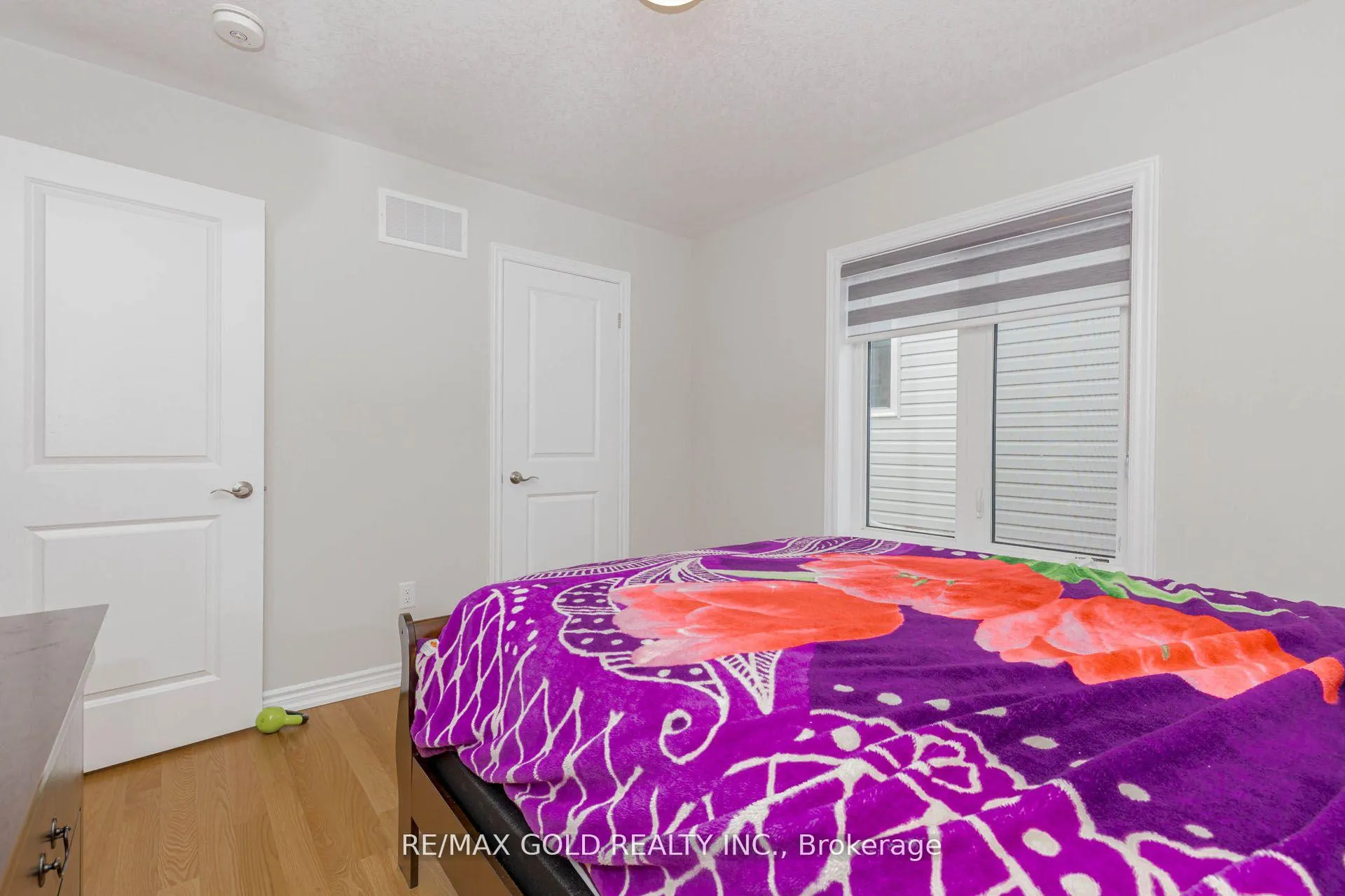 Photo 35 of 4 Heming Street, Brant, Paris — HOMEH