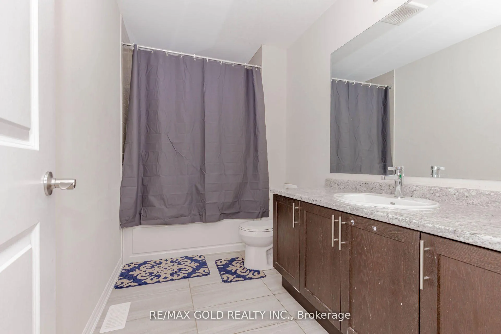 Photo 42 of 4 Heming Street, Brant, Paris — HOMEH