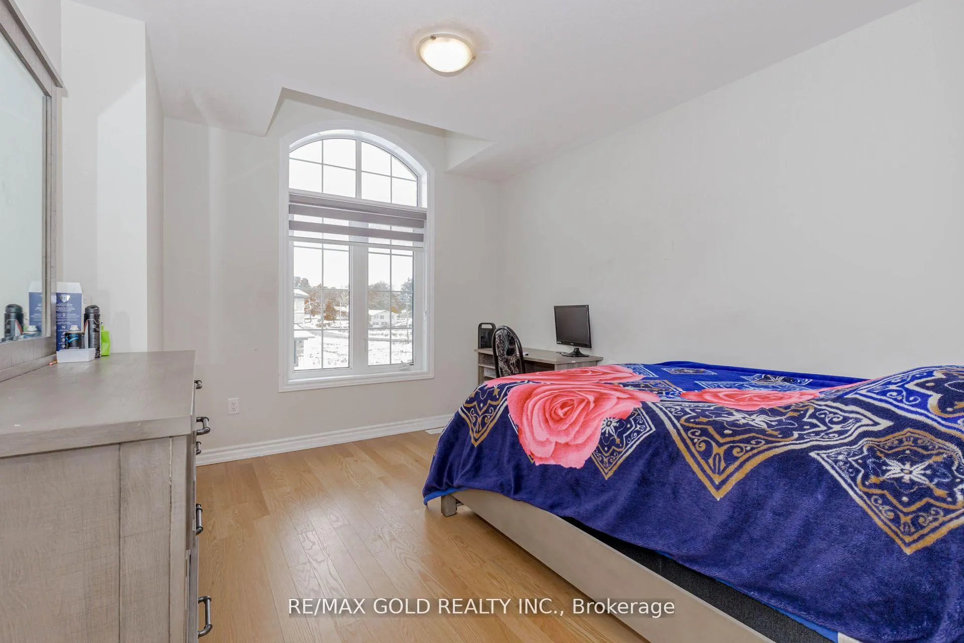 Photo 43 of 4 Heming Street, Brant, Paris — HOMEH