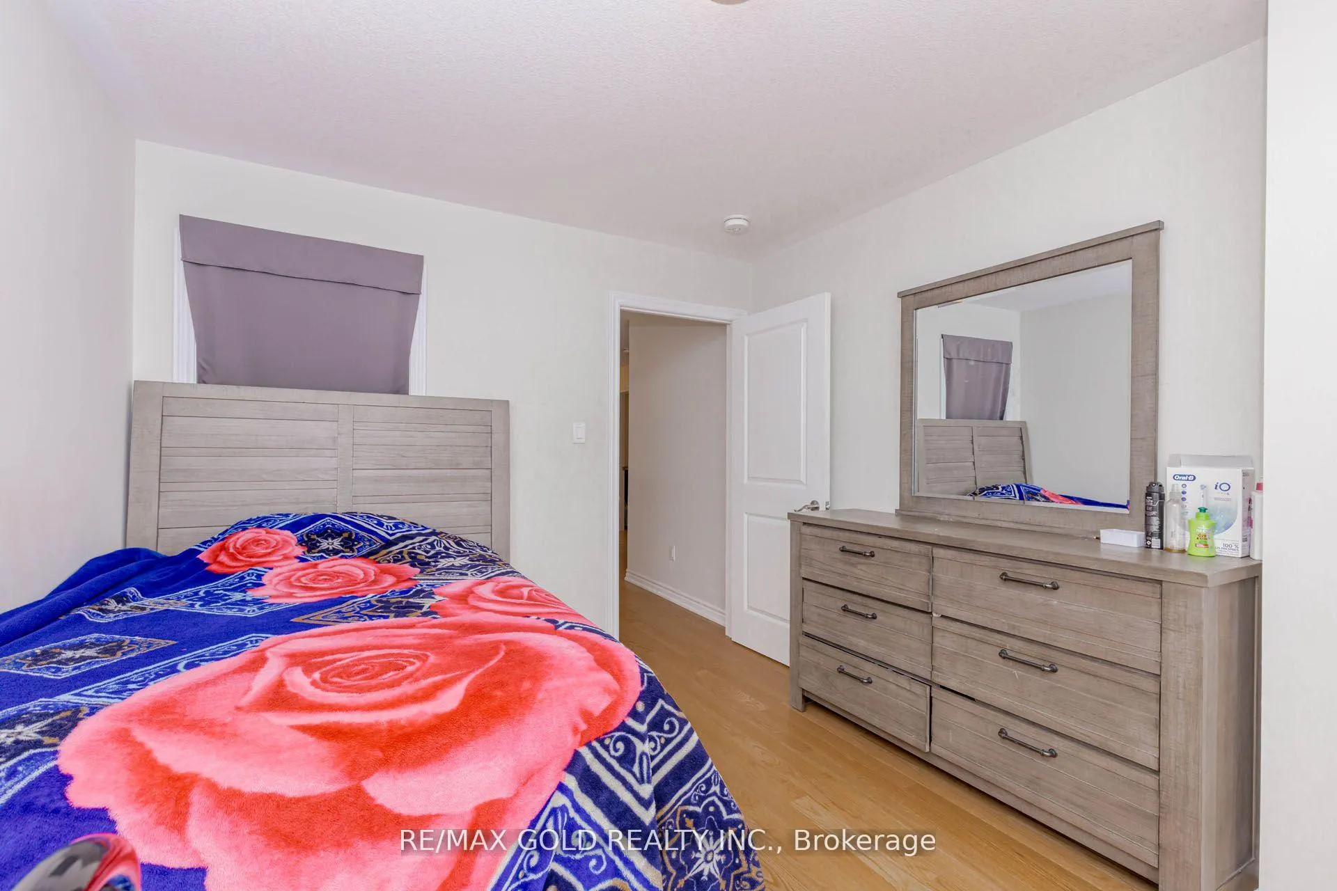 Photo 45 of 4 Heming Street, Brant, Paris — HOMEH