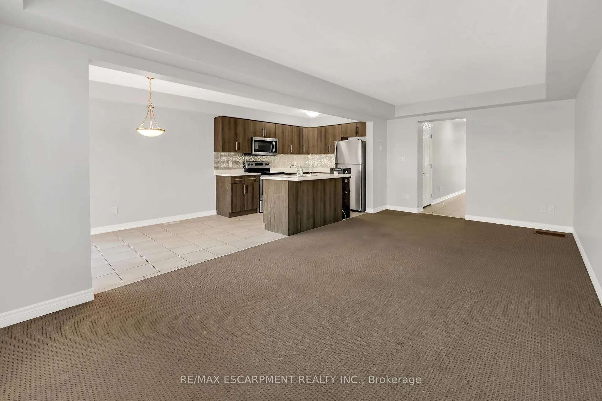 Photo 7 of 152 Heron Street, Welland, Coyle Creek — HOMEH