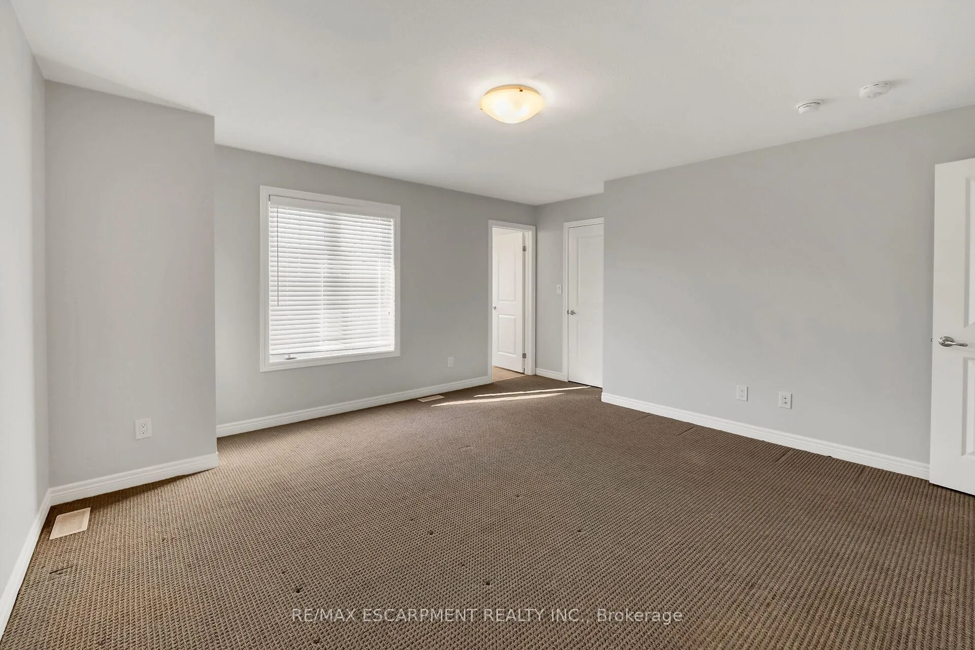 Photo 17 of 152 Heron Street, Welland, Coyle Creek — HOMEH