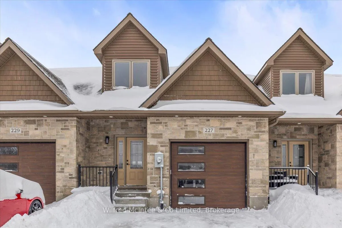Photo of 227 Saugeen Street