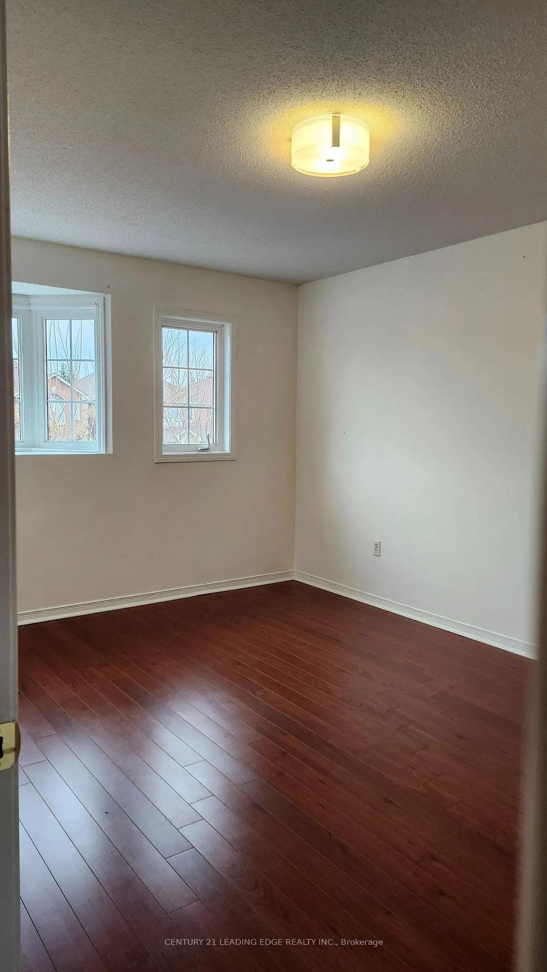 Photo 9 of 7 Angela Court, Markham, Middlefield — HOMEH
