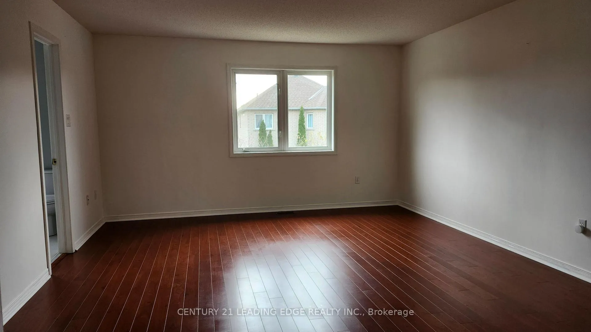Photo 10 of 7 Angela Court, Markham, Middlefield — HOMEH