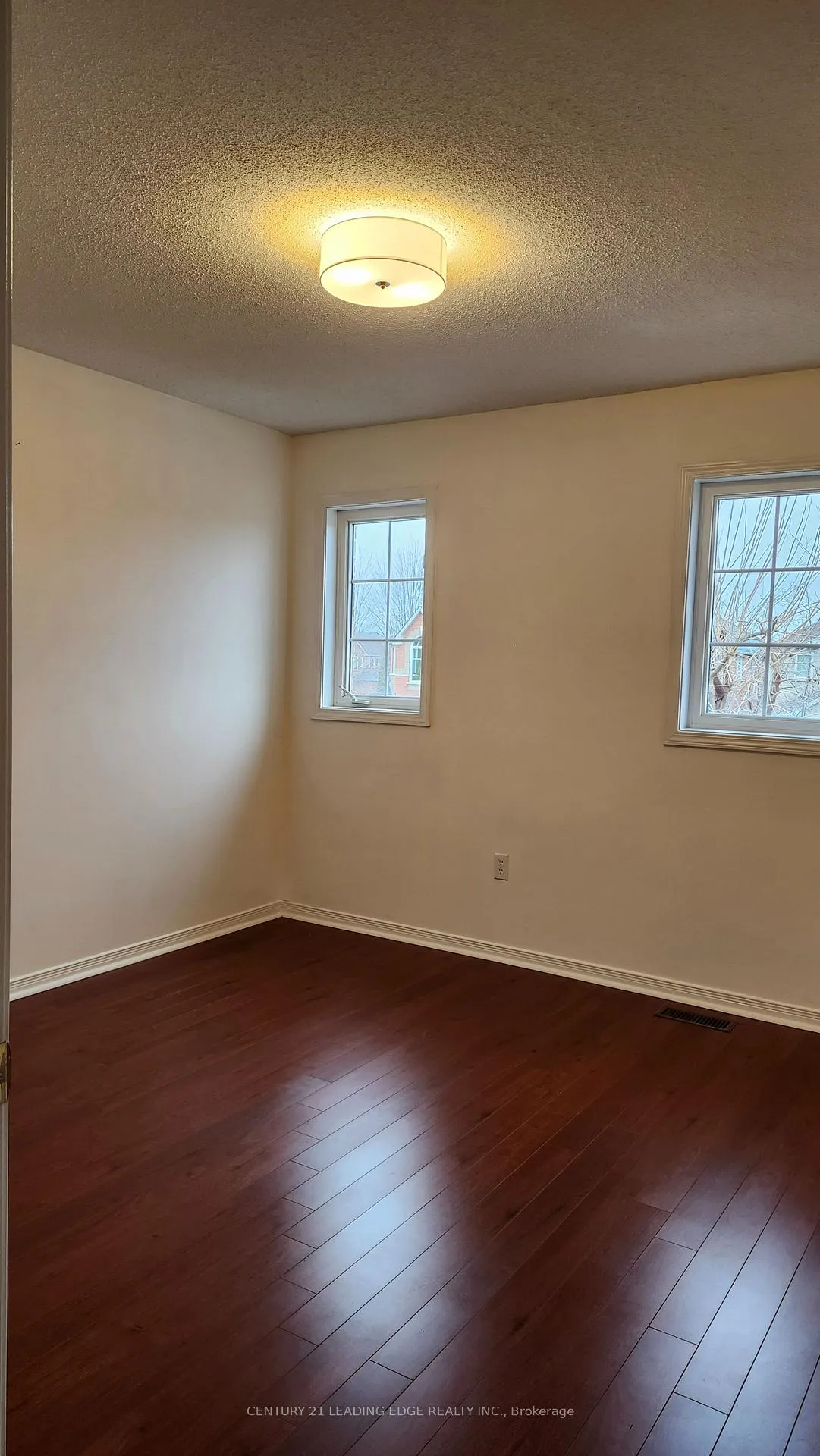 Photo 13 of 7 Angela Court, Markham, Middlefield — HOMEH