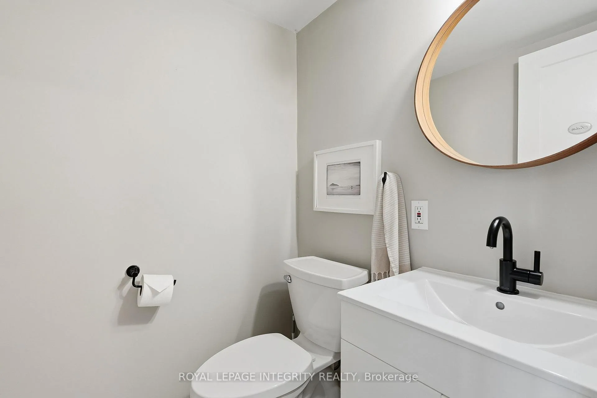 Photo 4 of Unit 73, 6917 Bilberry Drive, Ottawa, Convent Glen North — HOMEH