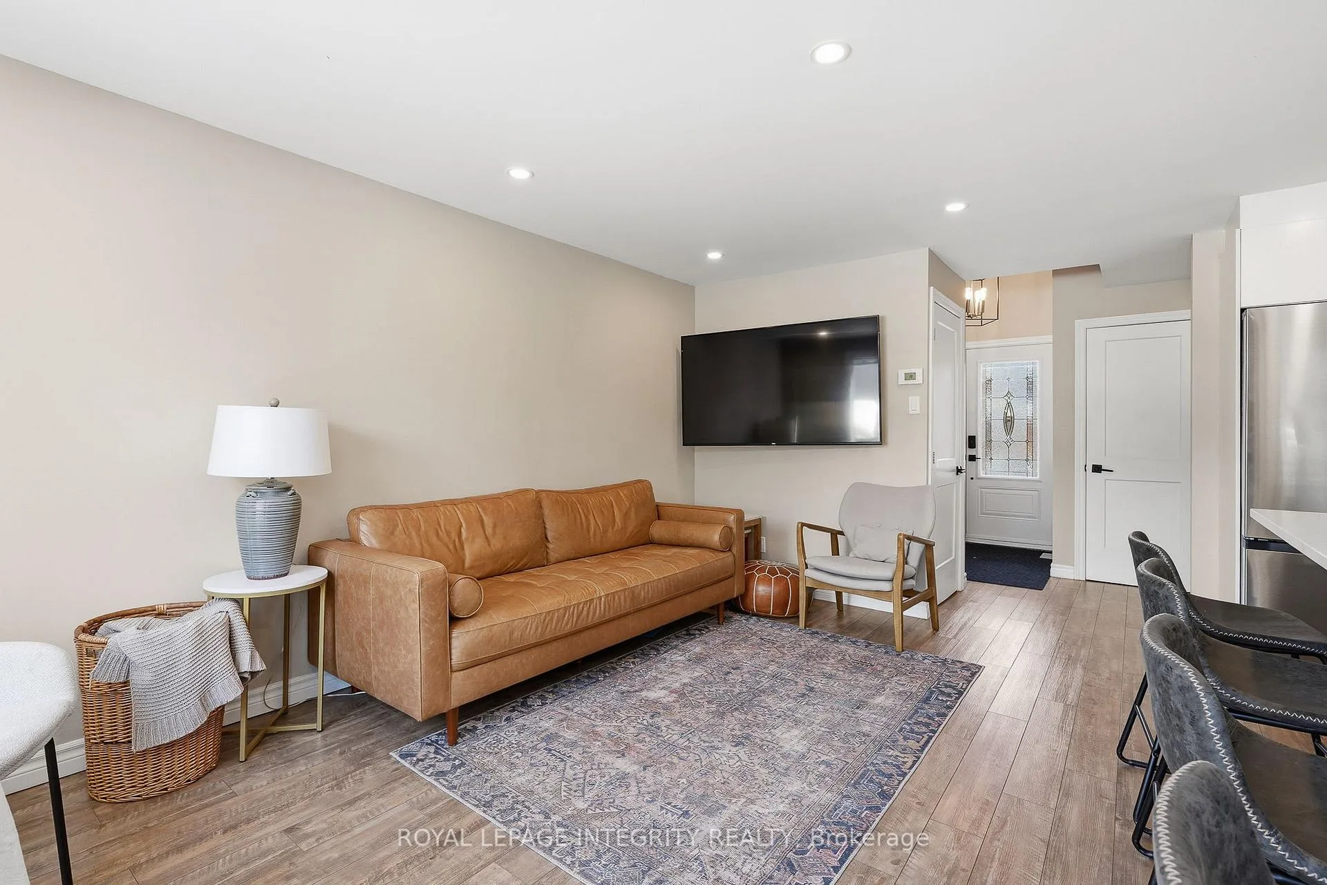 Photo 8 of Unit 73, 6917 Bilberry Drive, Ottawa, Convent Glen North — HOMEH