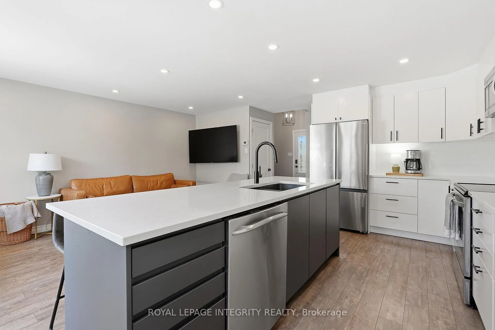 Photo 13 of Unit 73, 6917 Bilberry Drive, Ottawa, Convent Glen North — HOMEH