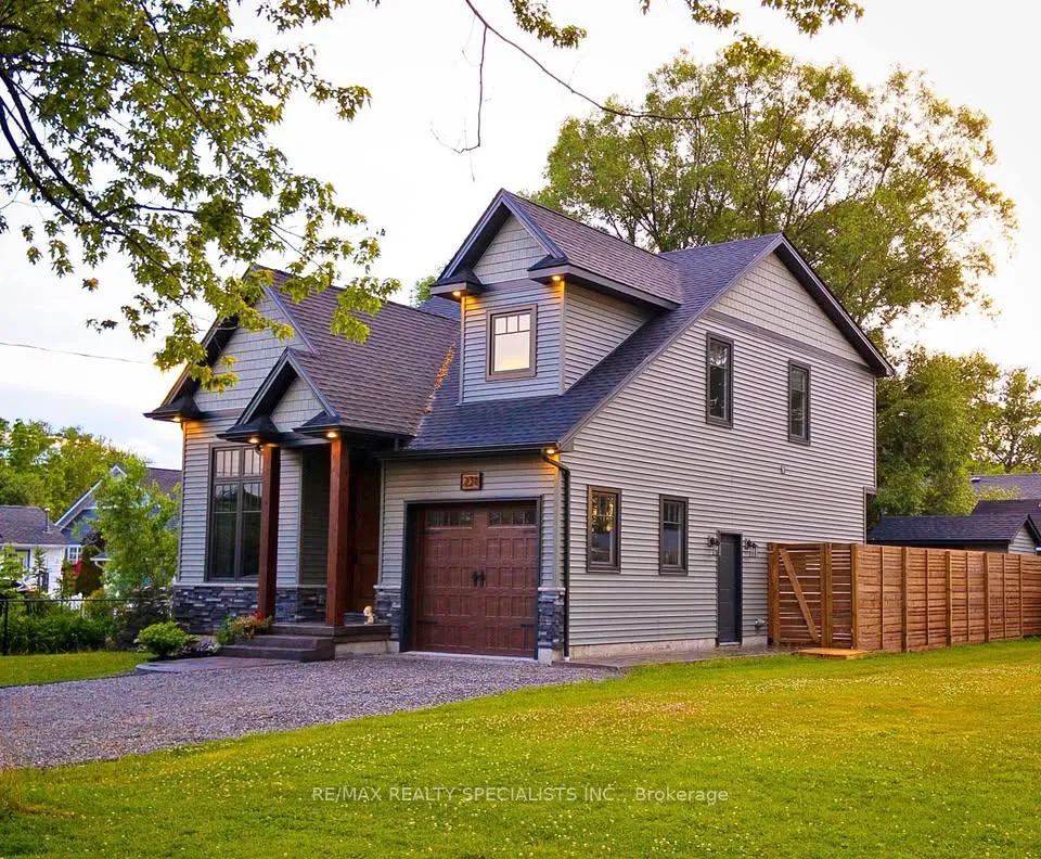 Photo of 231 Rosewood Avenue
