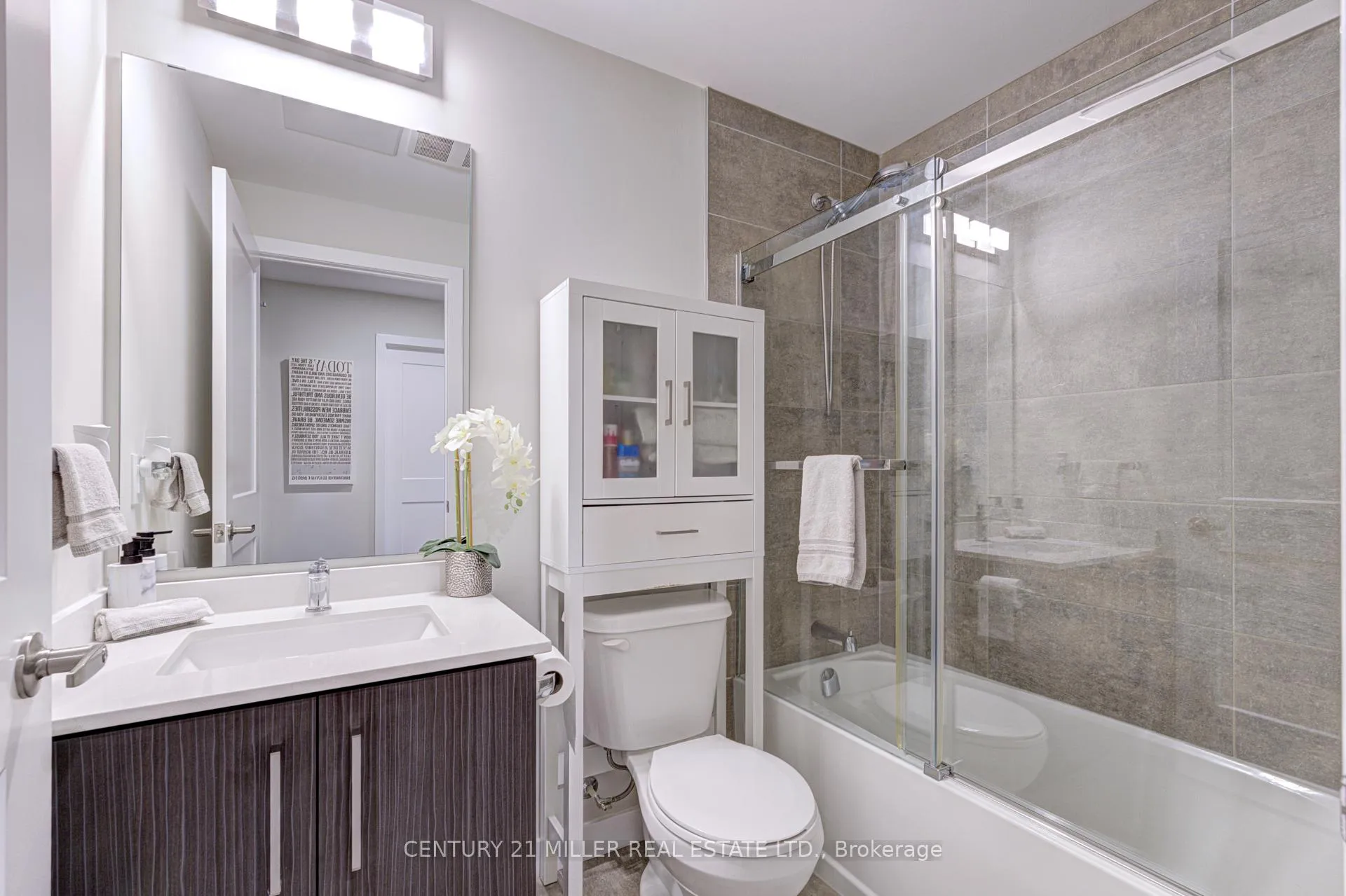 Photo 24 of Unit 1009, 15 Queen Street S, Hamilton, Central — HOMEH
