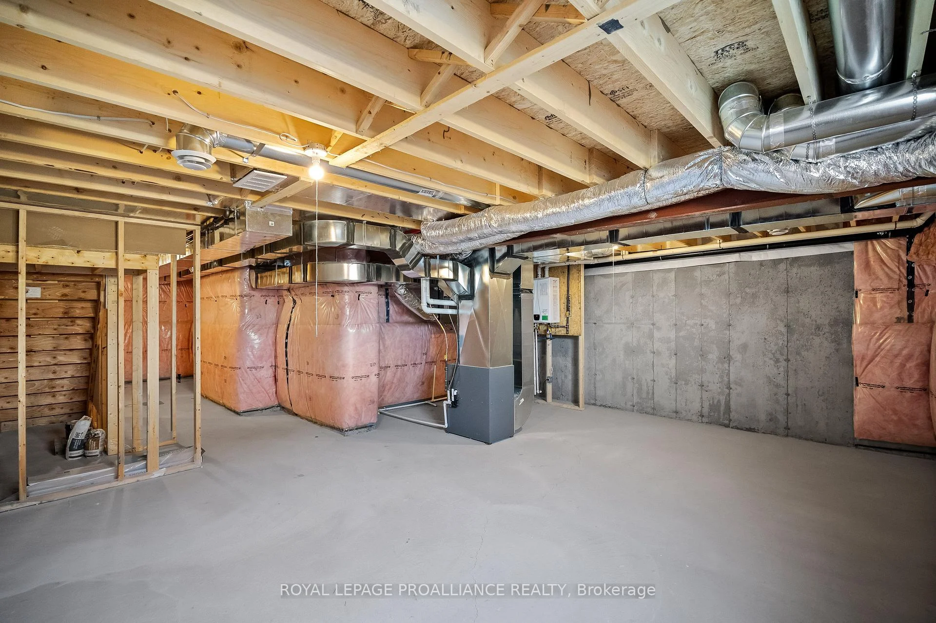 Photo 41 of Unit 3, Blk 53 Drewery Road, Cobourg — HOMEH