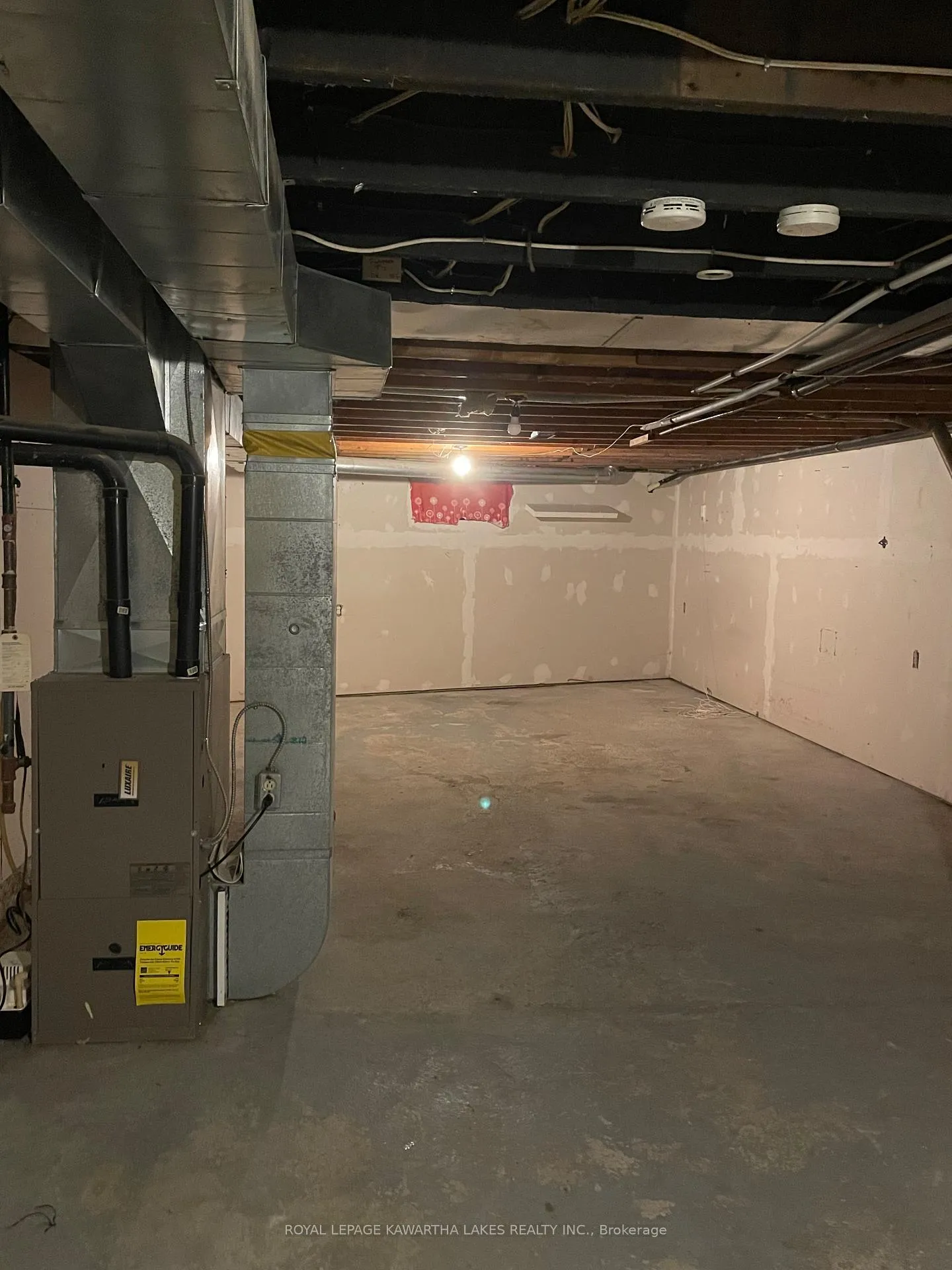 Photo 19 of 189 Park Street N, Peterborough, Town Ward 3 — HOMEH