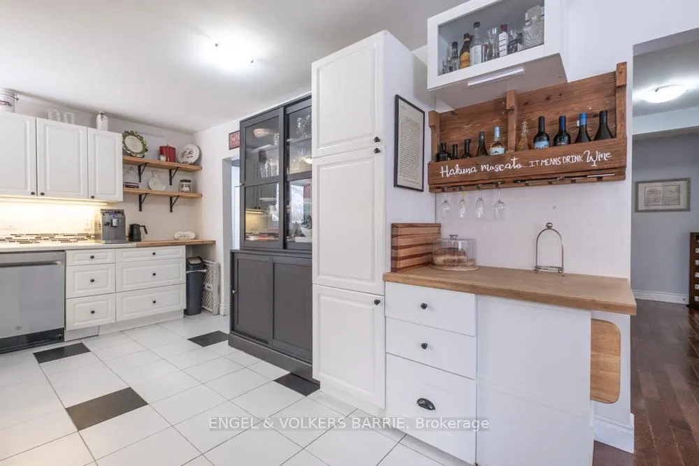 Photo 14 of 1065 Snow Valley Road, Springwater, Midhurst — HOMEH