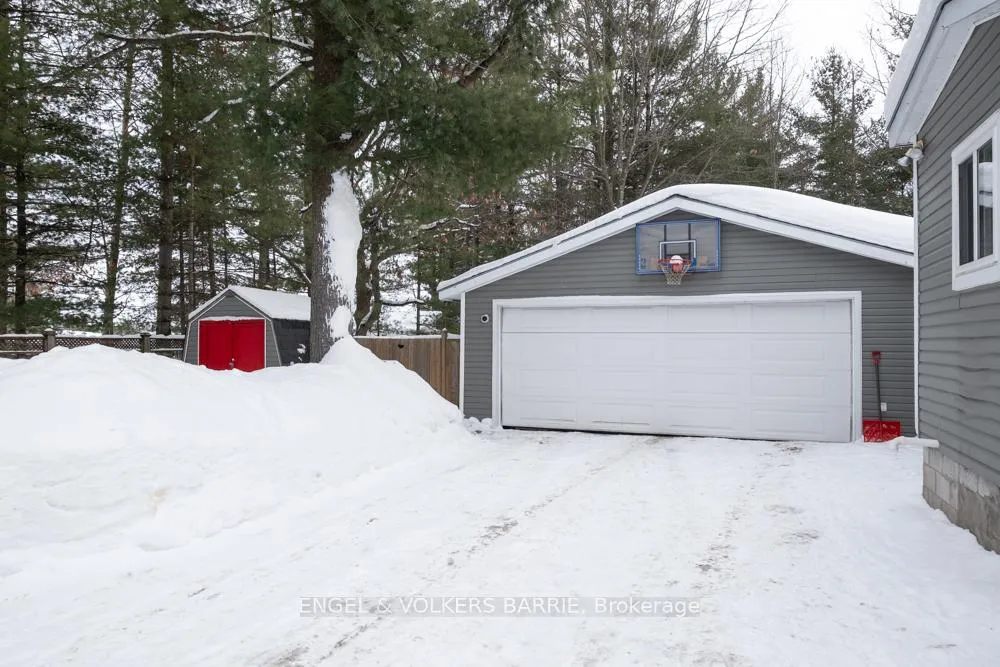 Photo 22 of 1065 Snow Valley Road, Springwater, Midhurst — HOMEH
