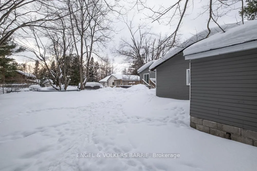 Photo 24 of 1065 Snow Valley Road, Springwater, Midhurst — HOMEH