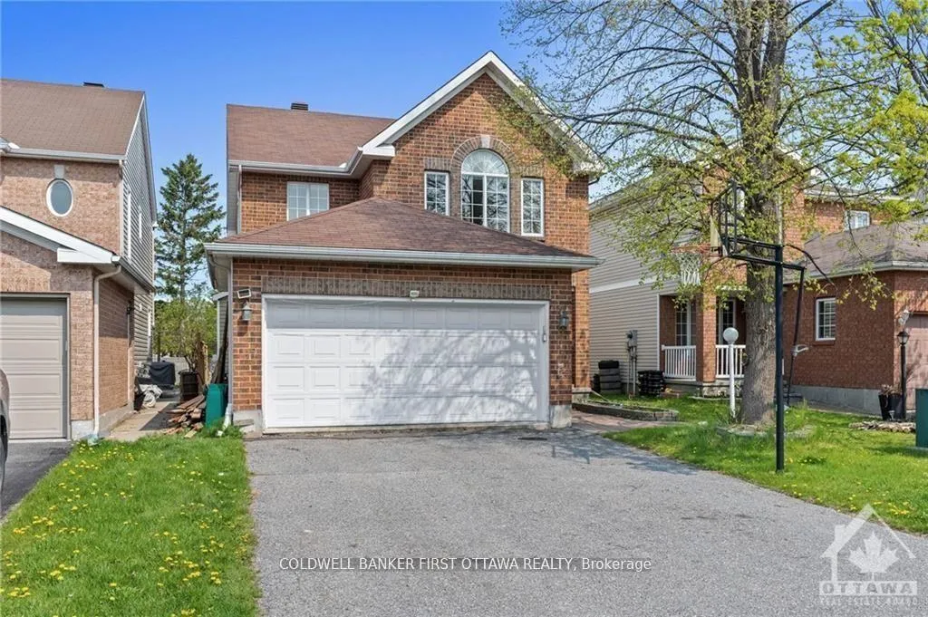Photo 2 of 9 Armagh Way, Ottawa, Barrhaven - Longfields — HOMEH