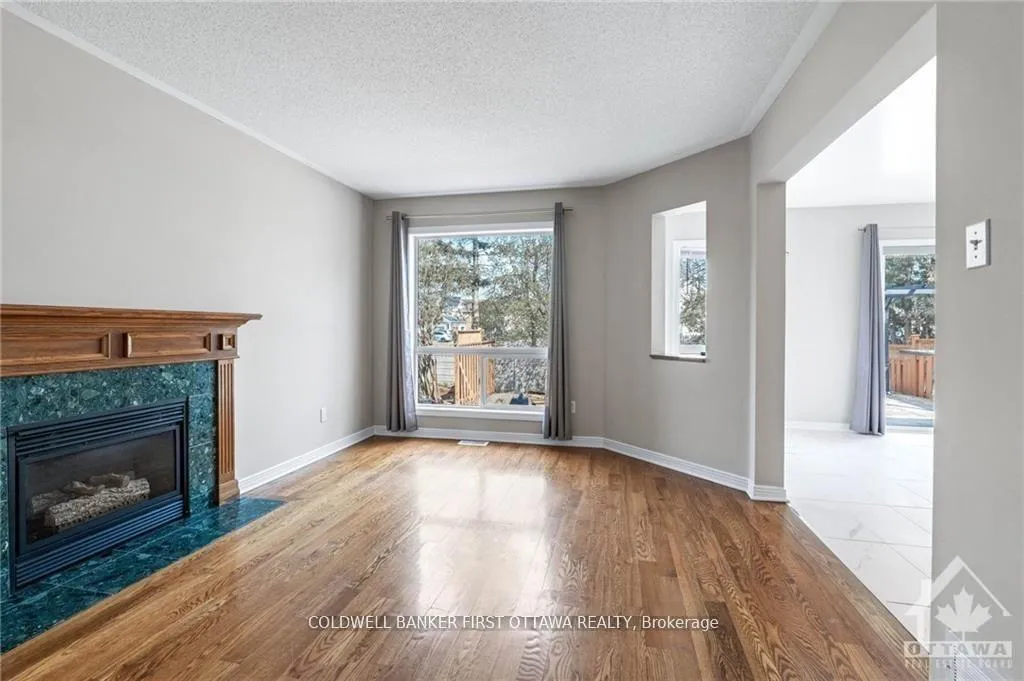 Photo 11 of 9 Armagh Way, Ottawa, Barrhaven - Longfields — HOMEH