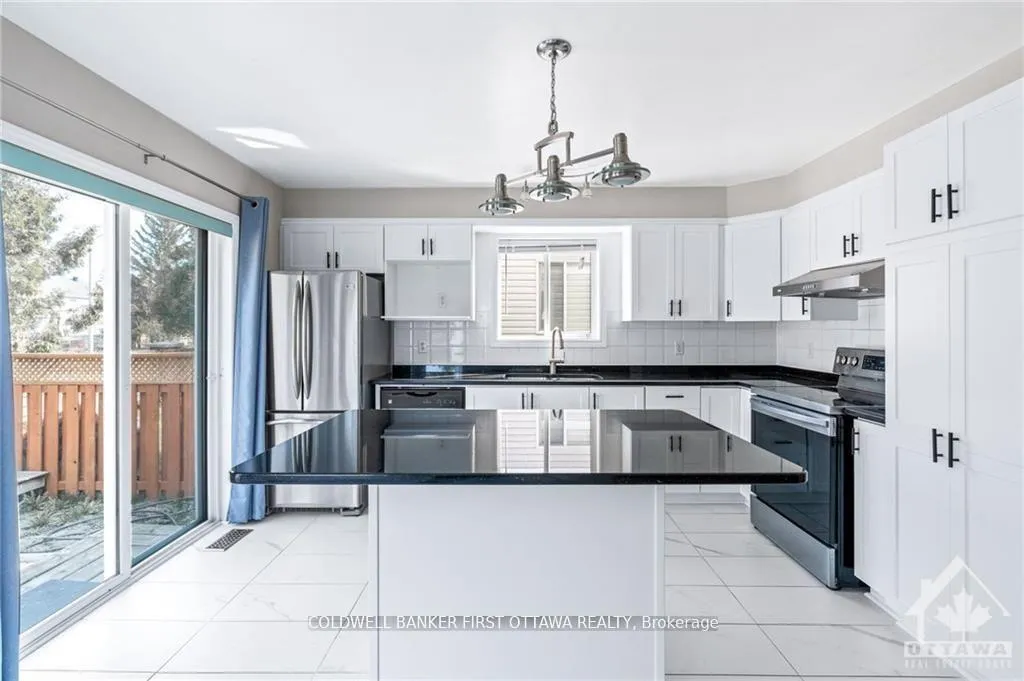 Photo 15 of 9 Armagh Way, Ottawa, Barrhaven - Longfields — HOMEH