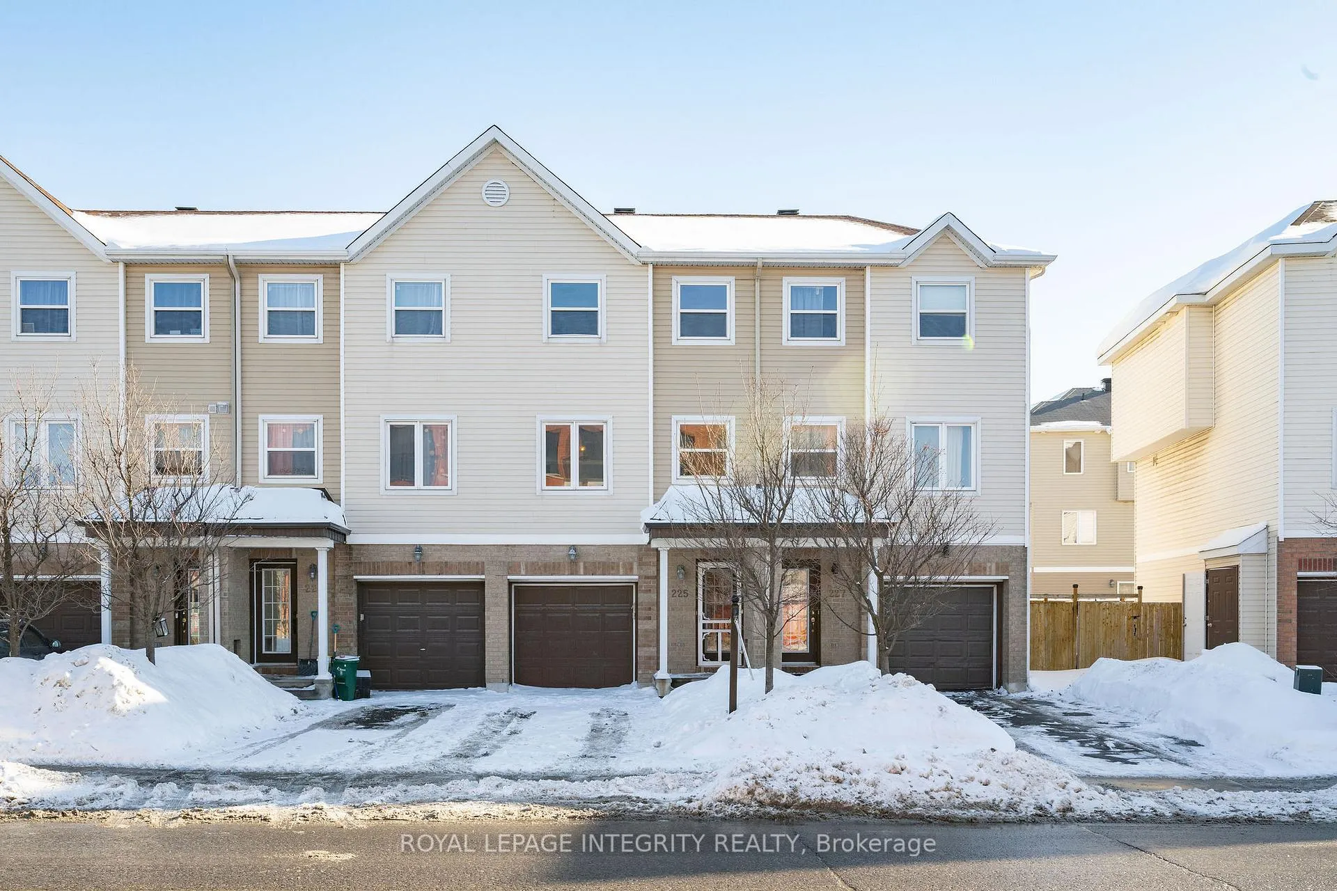 Photo 1 of 225 Kennevale Drive, Ottawa, Barrhaven - Cedargrove/Fraserdale — HOMEH