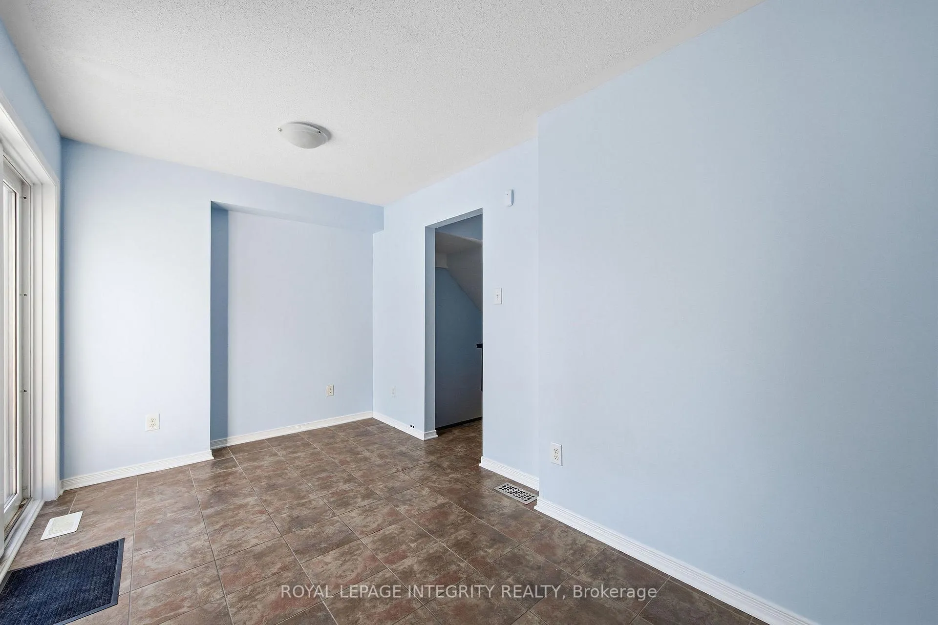 Photo 7 of 225 Kennevale Drive, Ottawa, Barrhaven - Cedargrove/Fraserdale — HOMEH