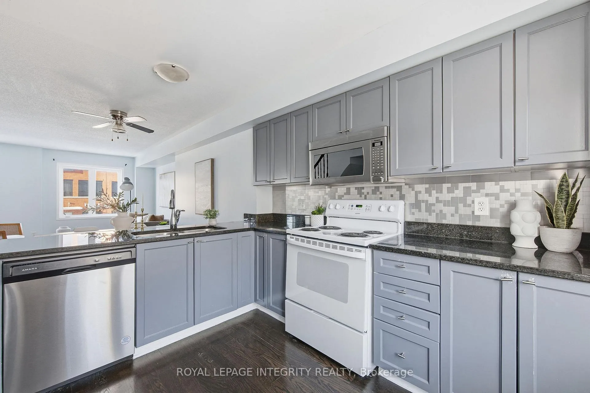 Photo 15 of 225 Kennevale Drive, Ottawa, Barrhaven - Cedargrove/Fraserdale — HOMEH